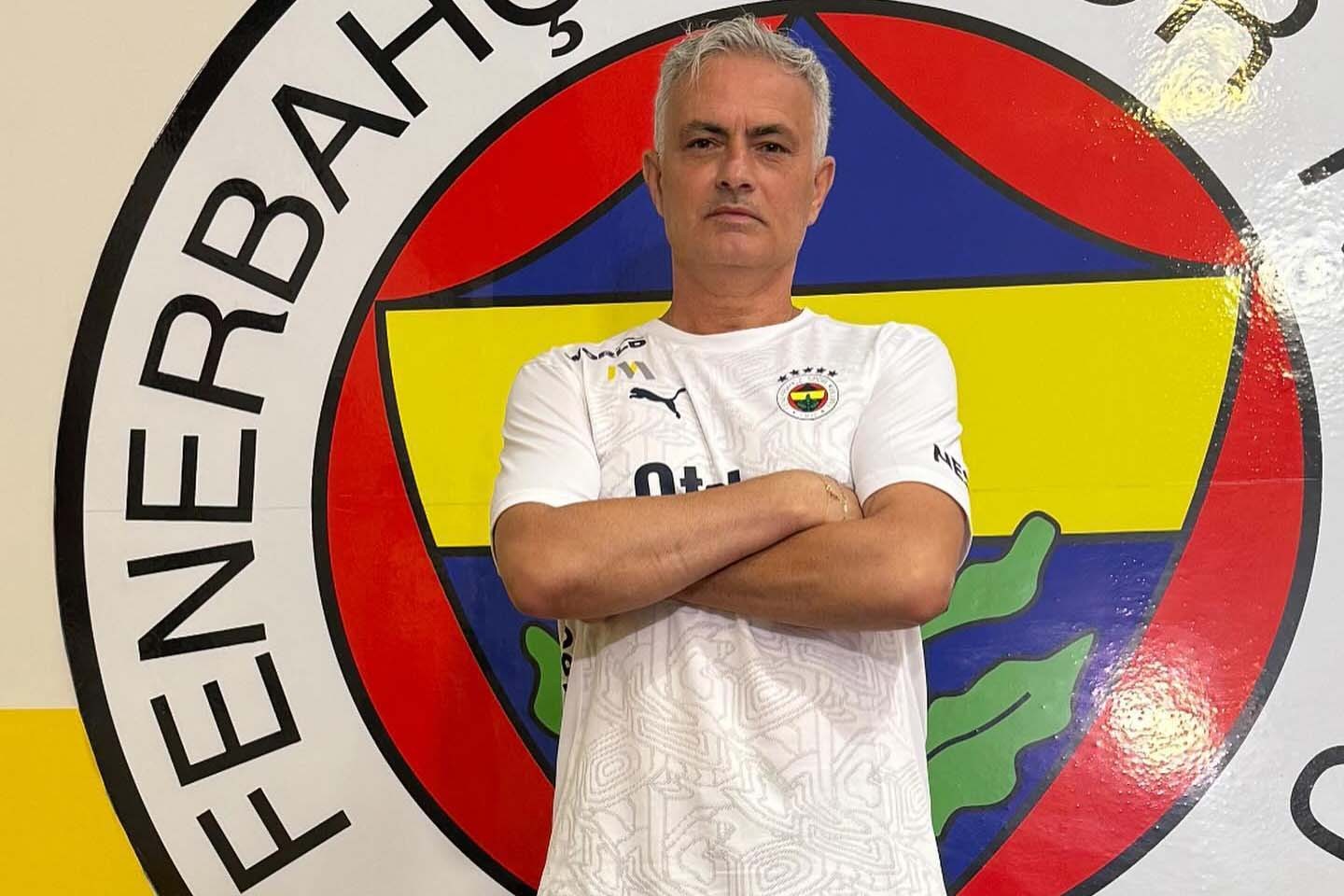 Fenerbahçe’nin yeni teknik direktörü Jose Mourinho 