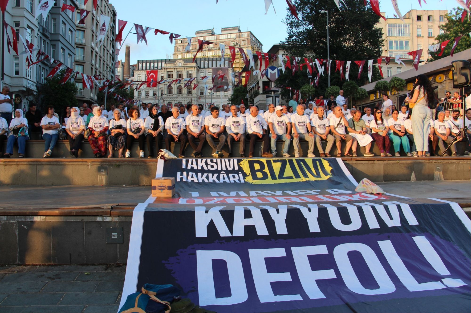 Taksim'de yapılan kayyum eylemi.