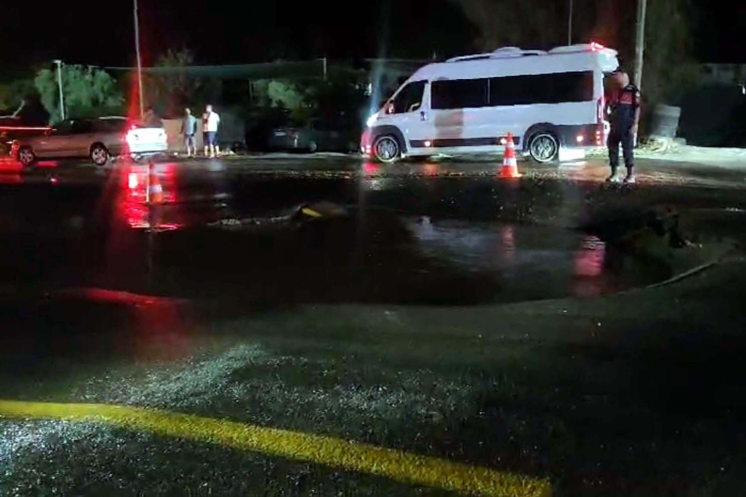 Bodrum'da isale hattı patladı