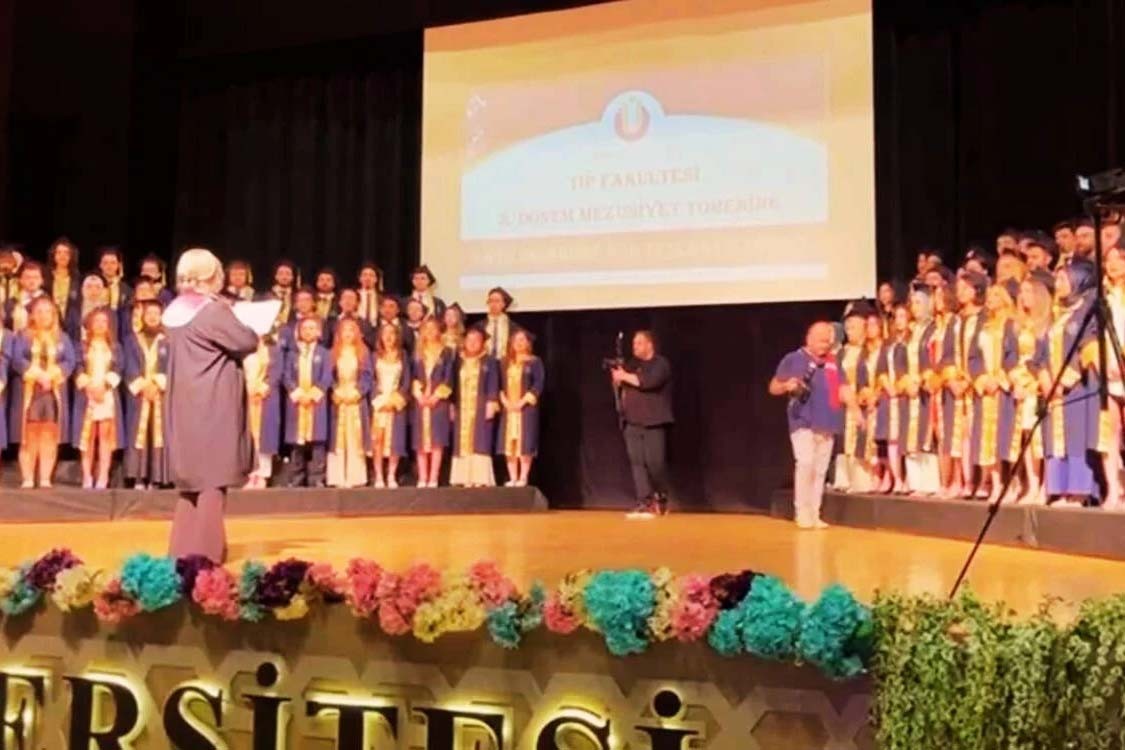 Ordu Üniversitesi Tıp Fakültesi öğrencileri hekimlik andı