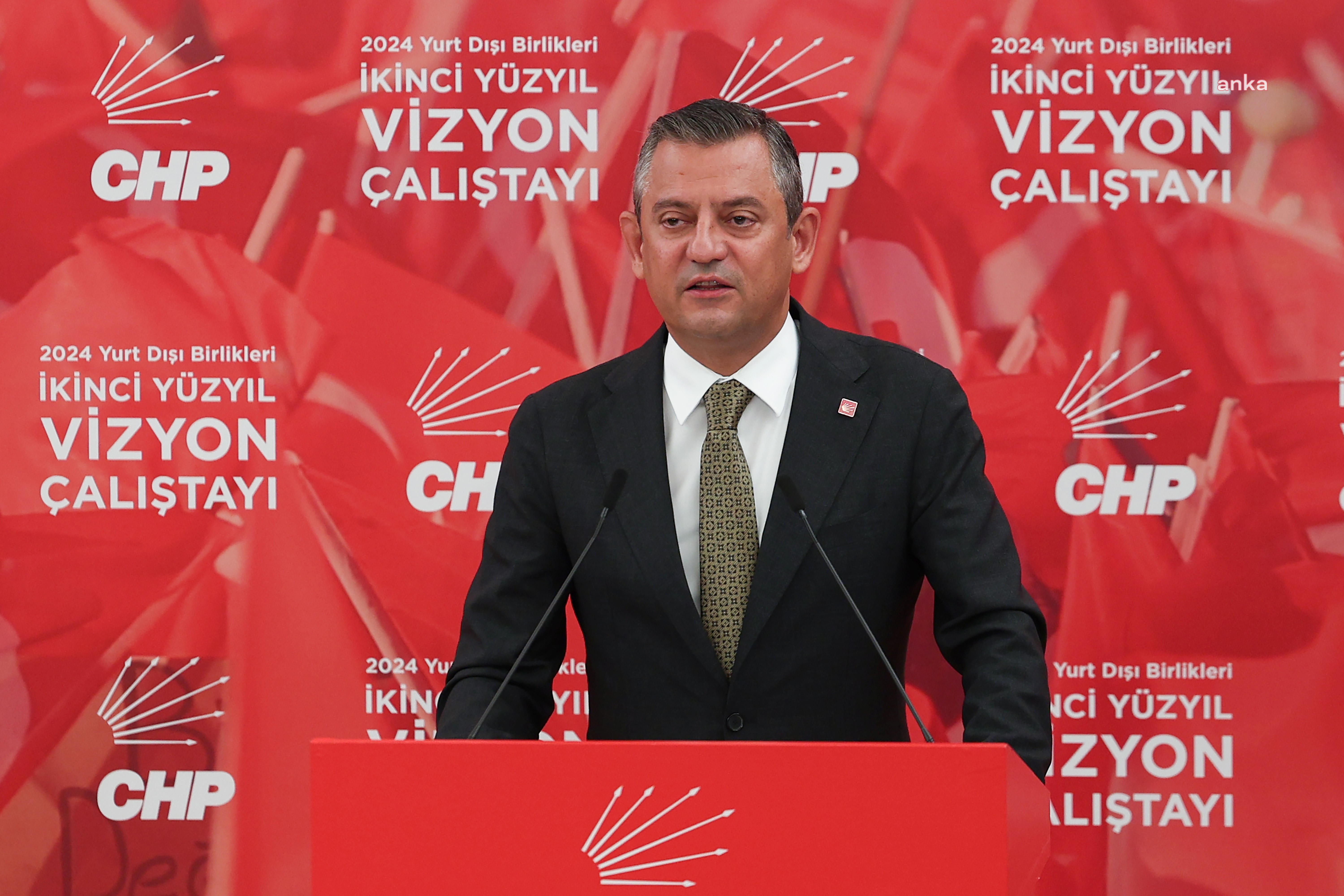 CHP Genel Başkanı Özgür Özel 