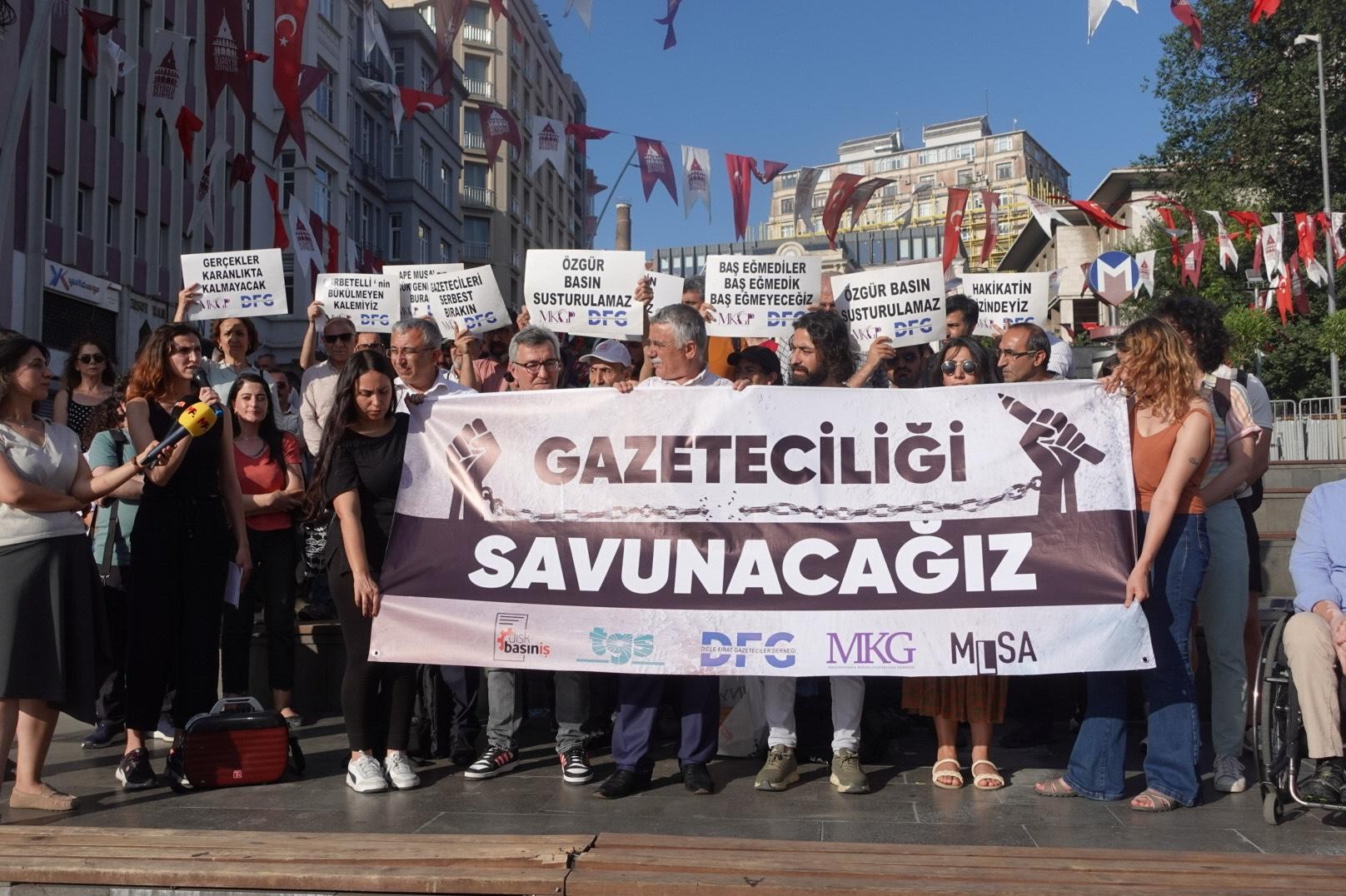 Basın meslek örgütlerinin gazetecilere verilen cezayı protesto açıklaması