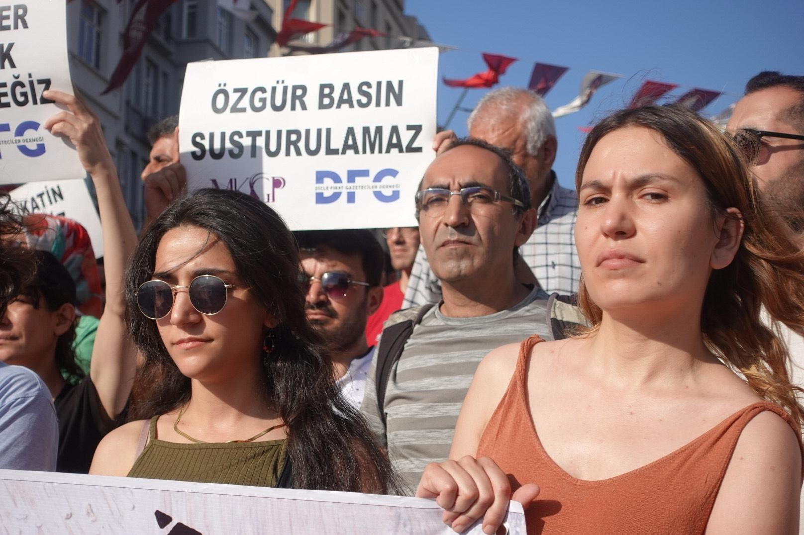 Basın meslek örgütlerinin gazetecilere verilen cezayı protesto açıklaması