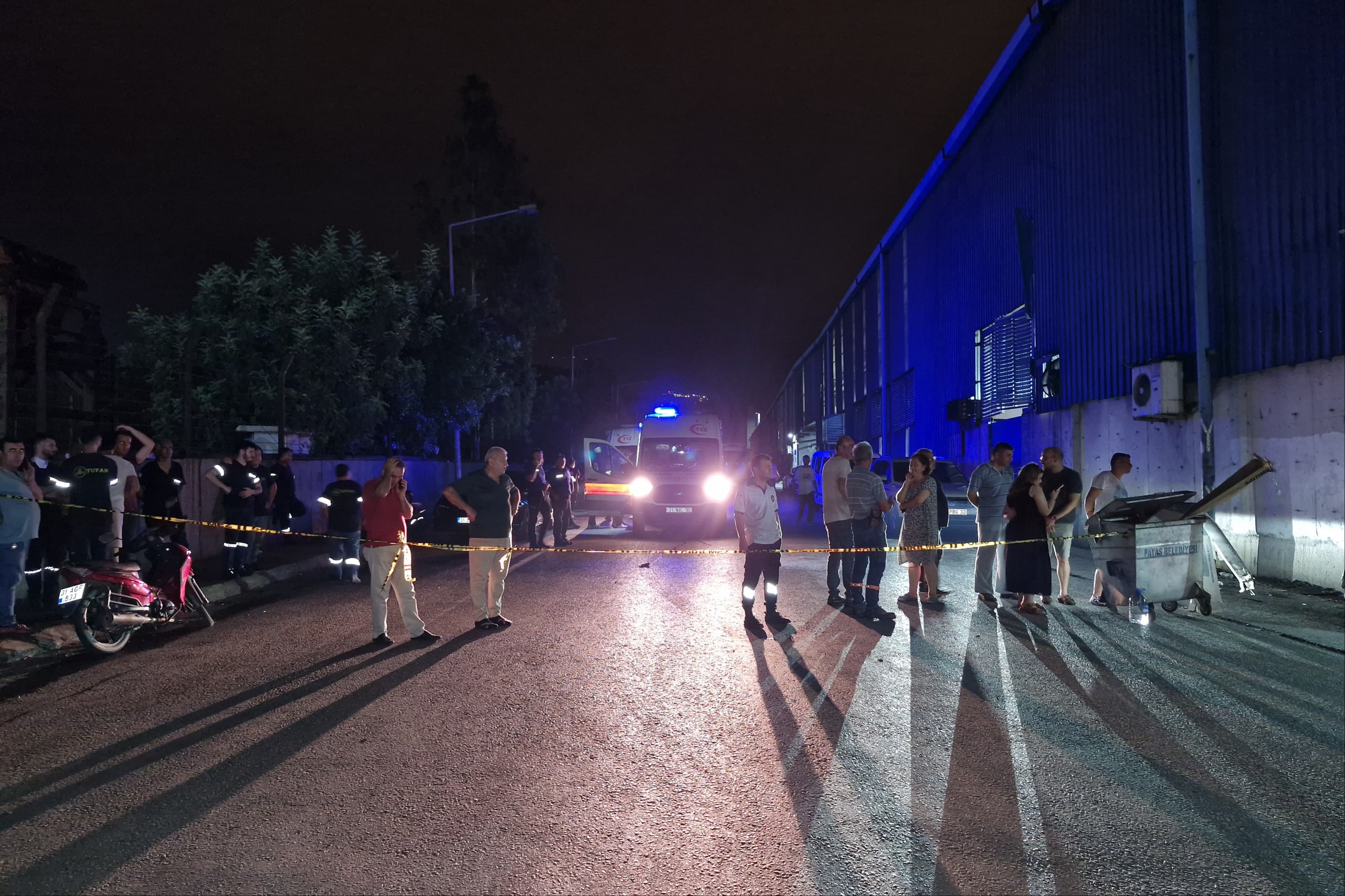 Hatay'da demir çelik fabrikasında yangın çıktı 