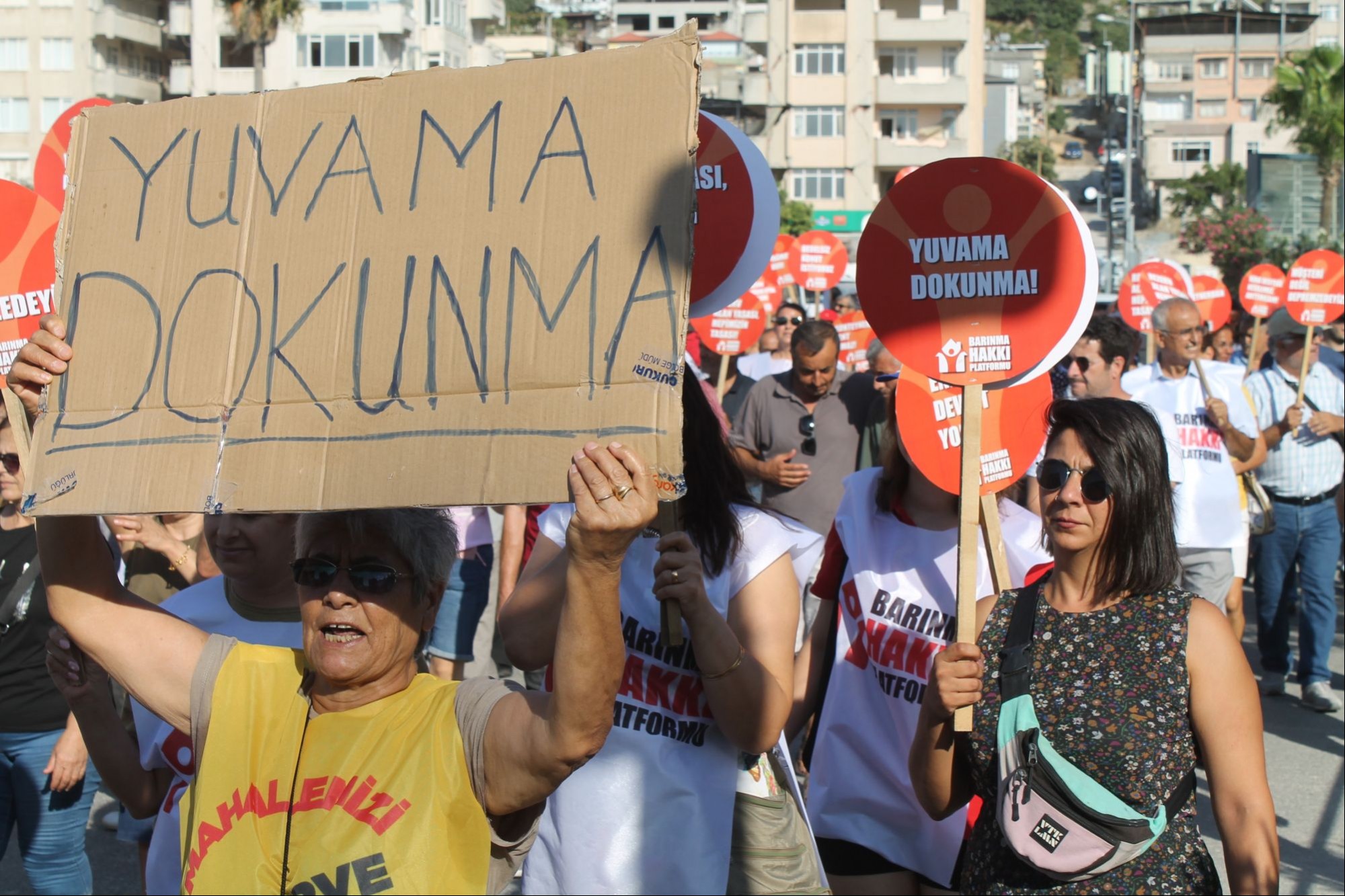 Antakya'da yapılan barınma hakkı eylemi.