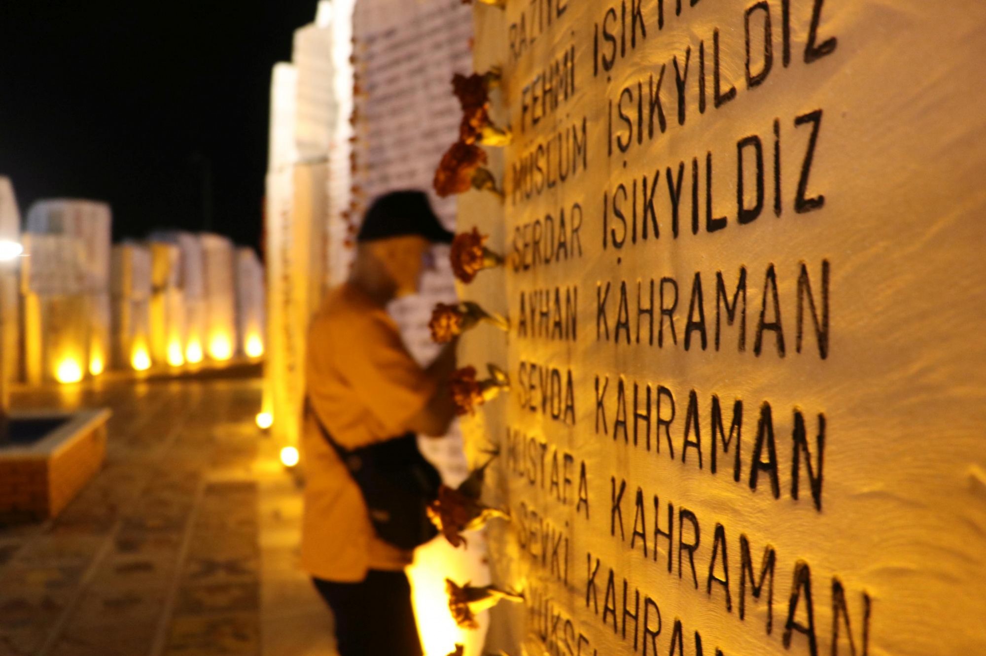 Yalova'da depremde yaşamını yitirenler anıldı