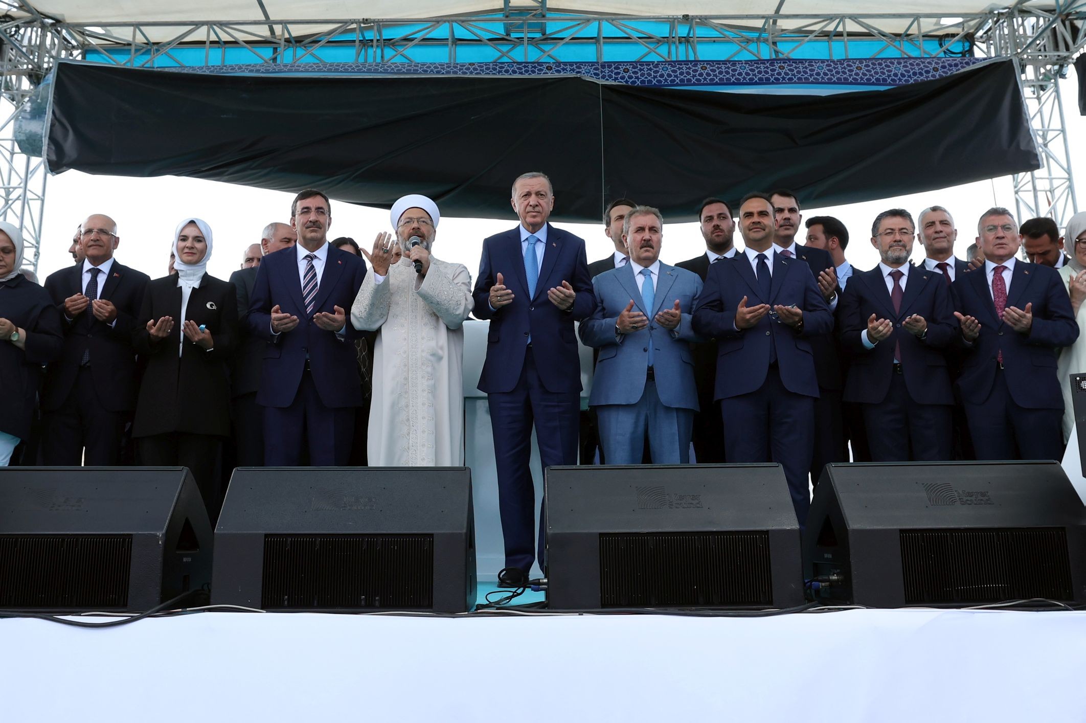 Tayyip Erdoğan Bitlis'te bakanları ile