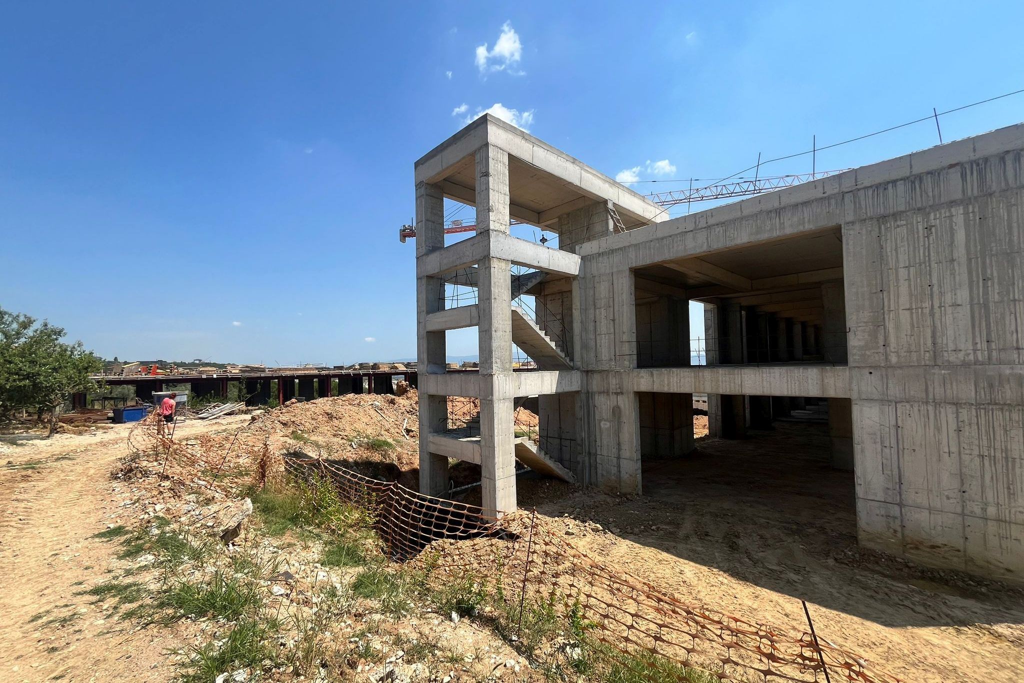 Gebze'de yapımı tamamlanmamış yurt