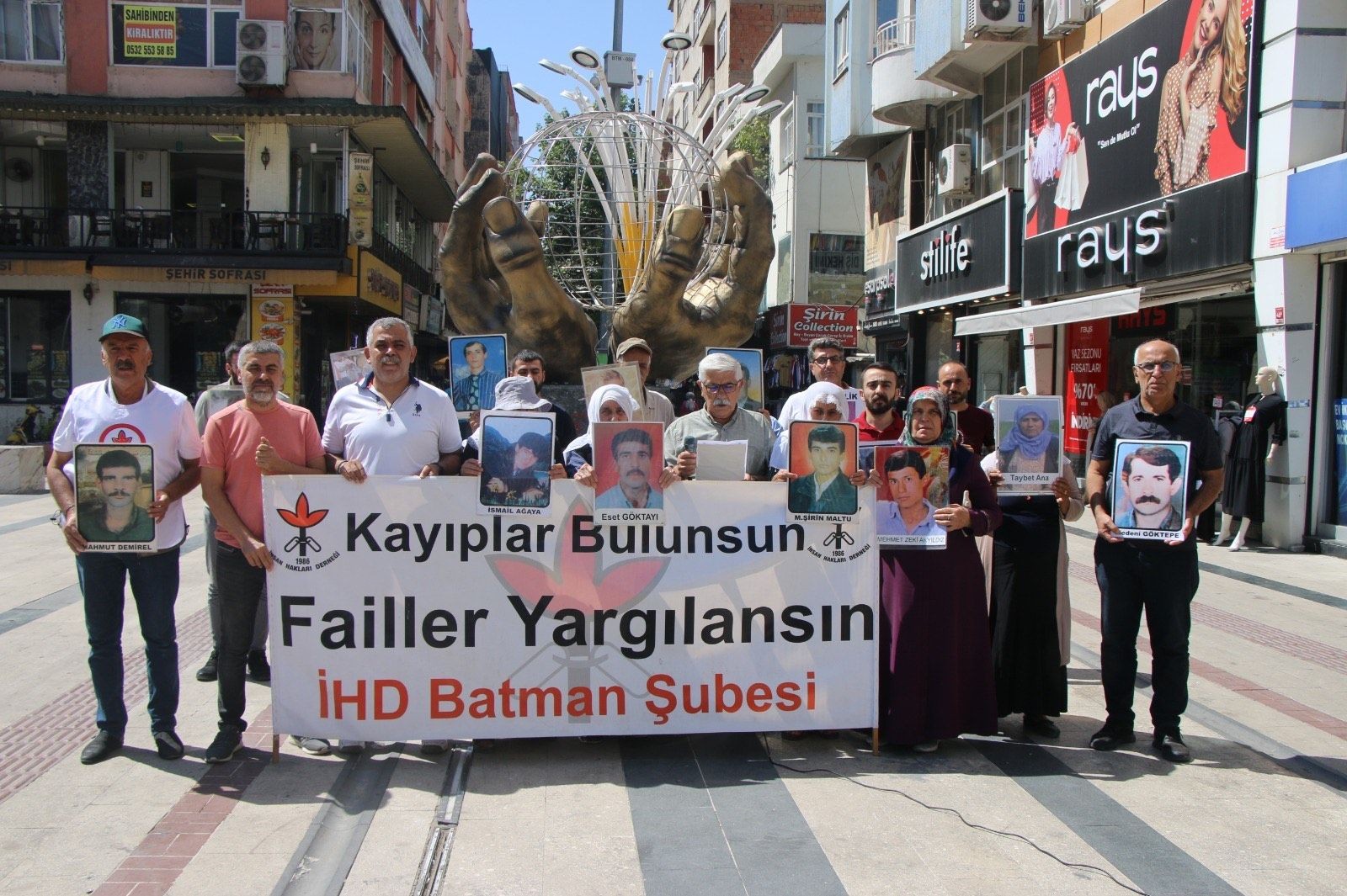 İHD Batman Şubesi basın açıklaması yaptı