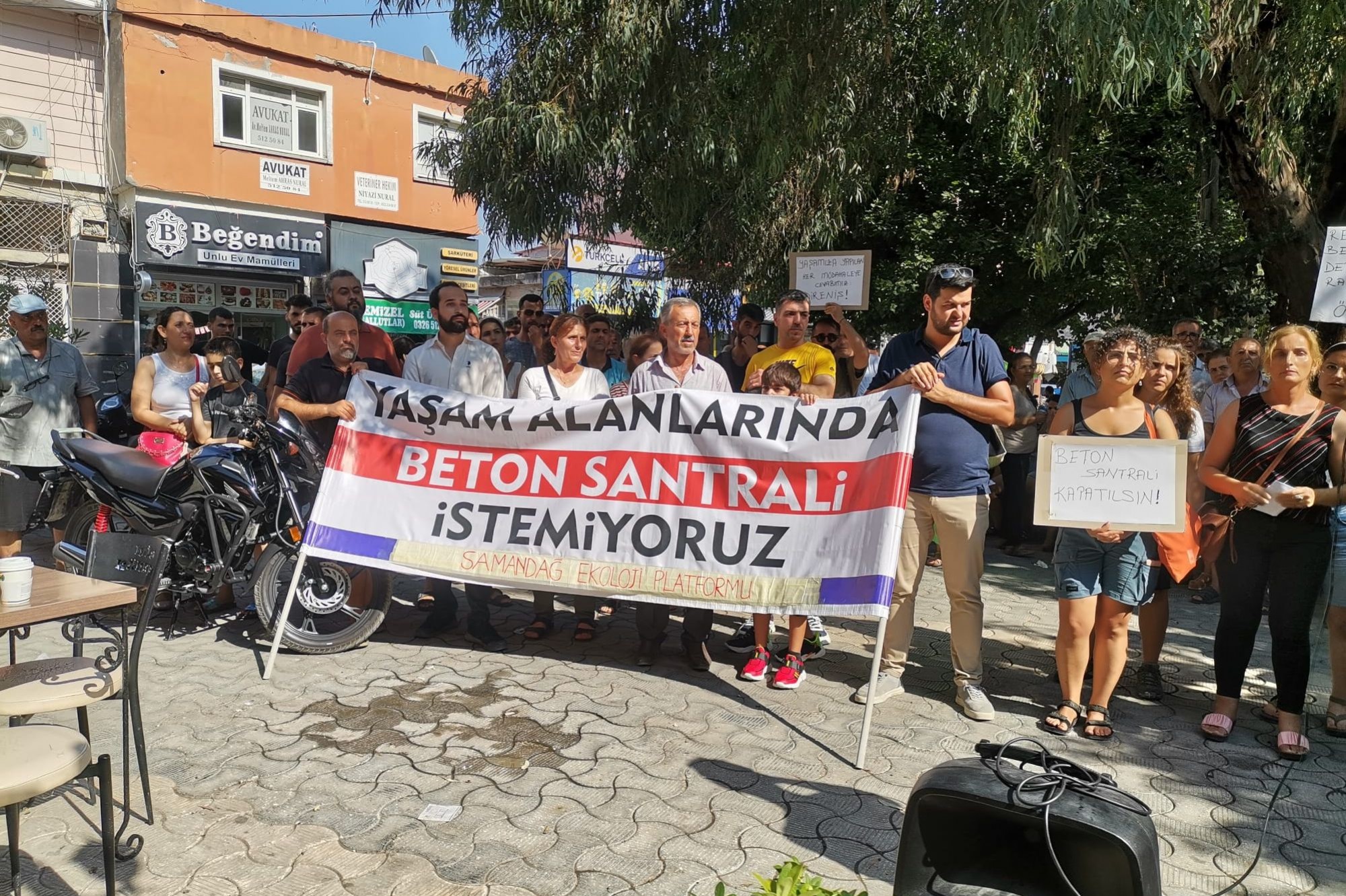 Samandağ Ekoloji Platformu beton santraline karşı basın açıklaması yaptı