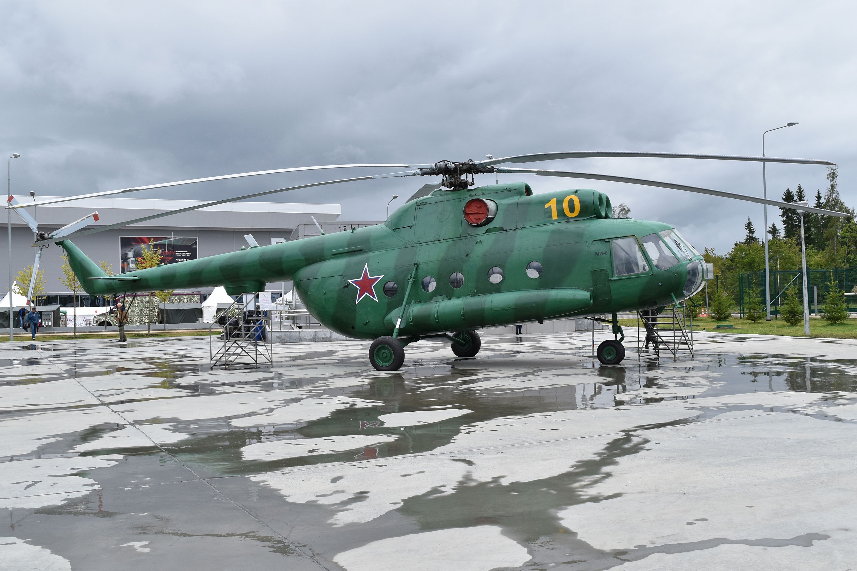 Mil Mi-8T tipi helikopter