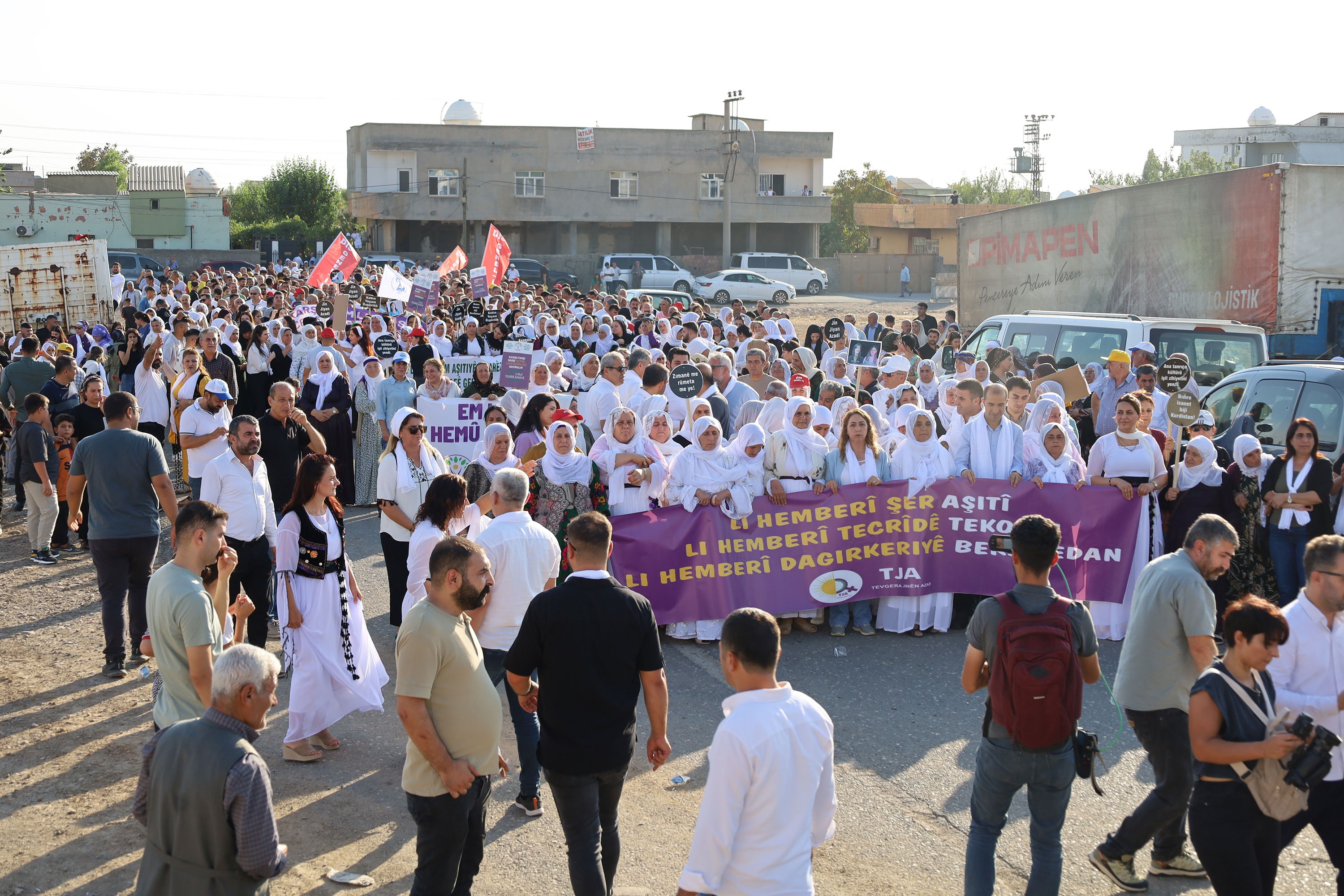 Şırnak'ta düzenlenen 1 Eylül yürüşüyü