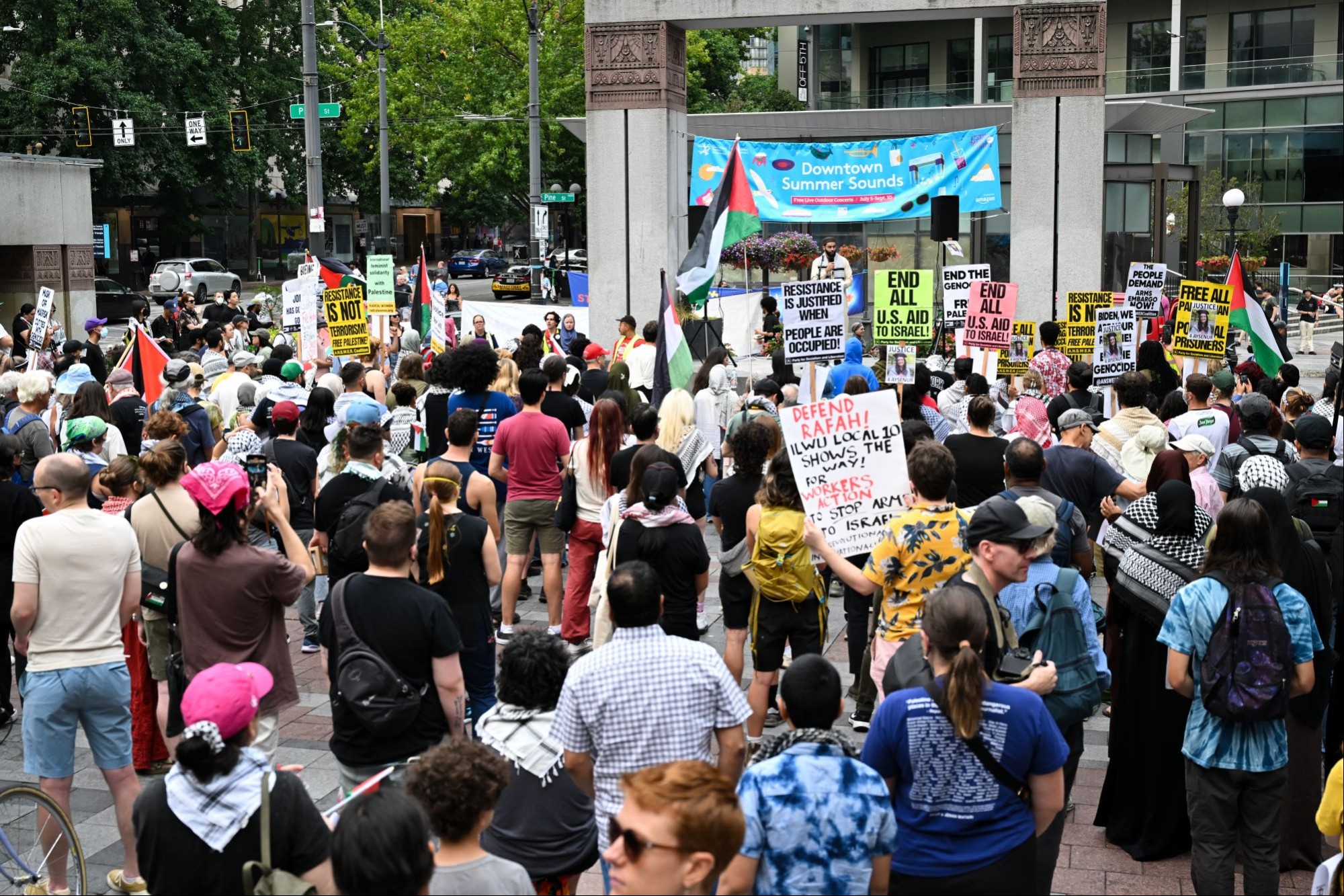 Ayşenur Ezgi Eygi'nin Batı Şeria'da öldürülmesinin ardından yüzlerce kişi Seattle'da toplandı