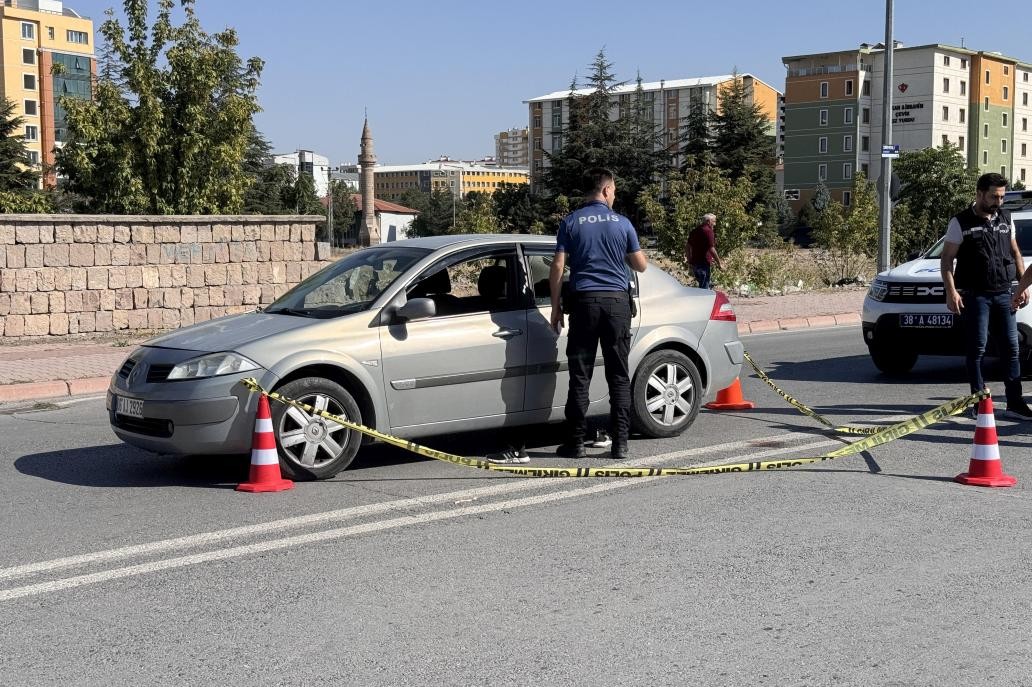 Kadının vurulduğu otomobil