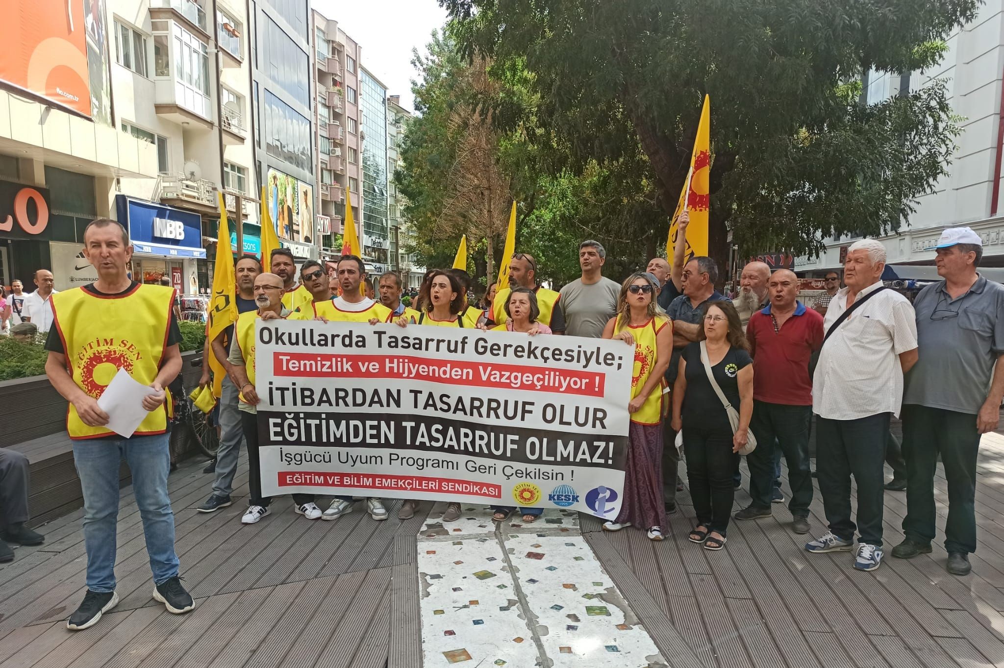 Eğitim Sen Eskişehir şubesi açıklama düzenledi