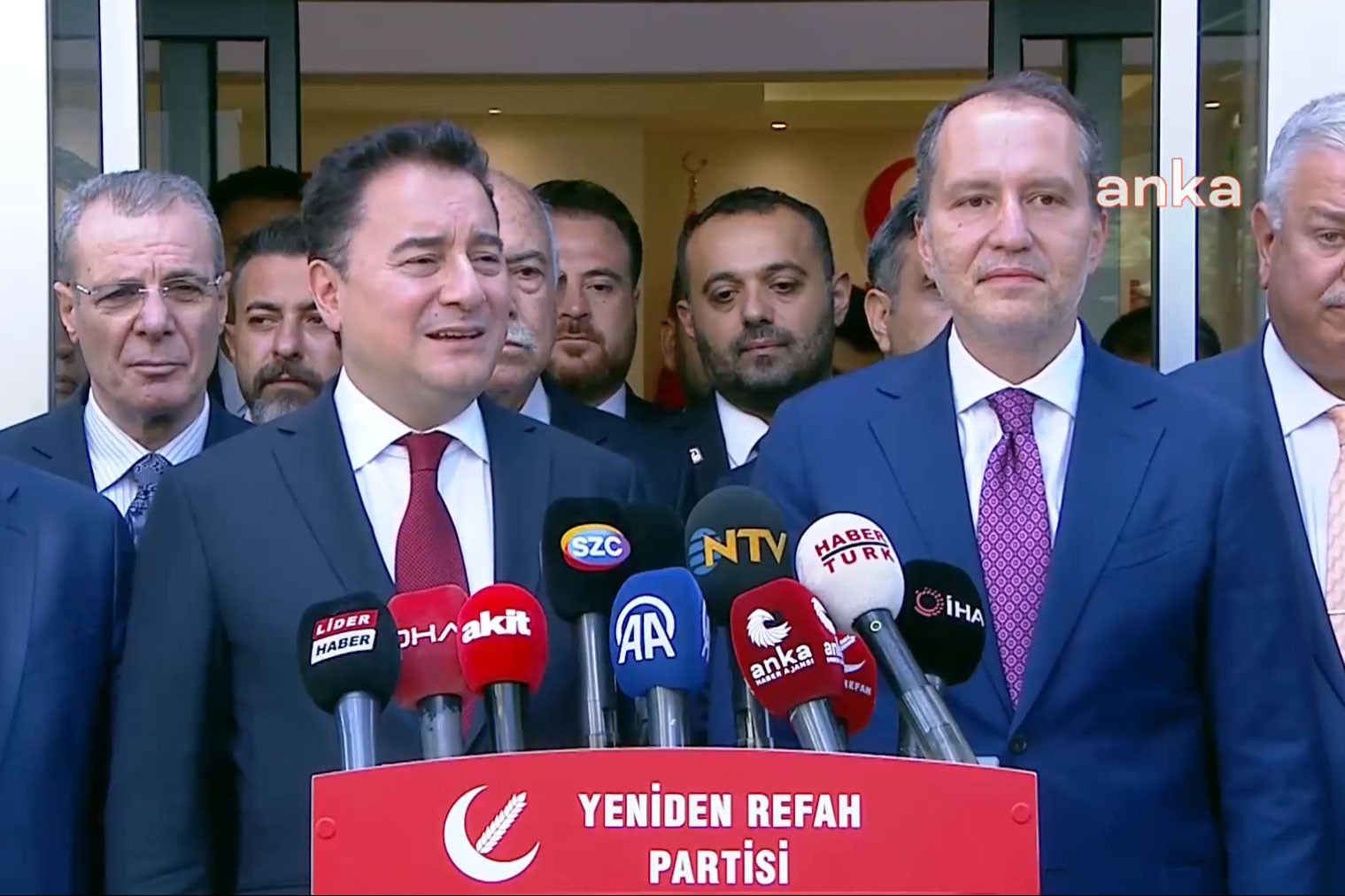 DEVA Partisi Genel Başkanı Ali Babacan, Yeniden Refah Partisi Genel Başkanı Fatih Erbakan'ı ziyaret etti.