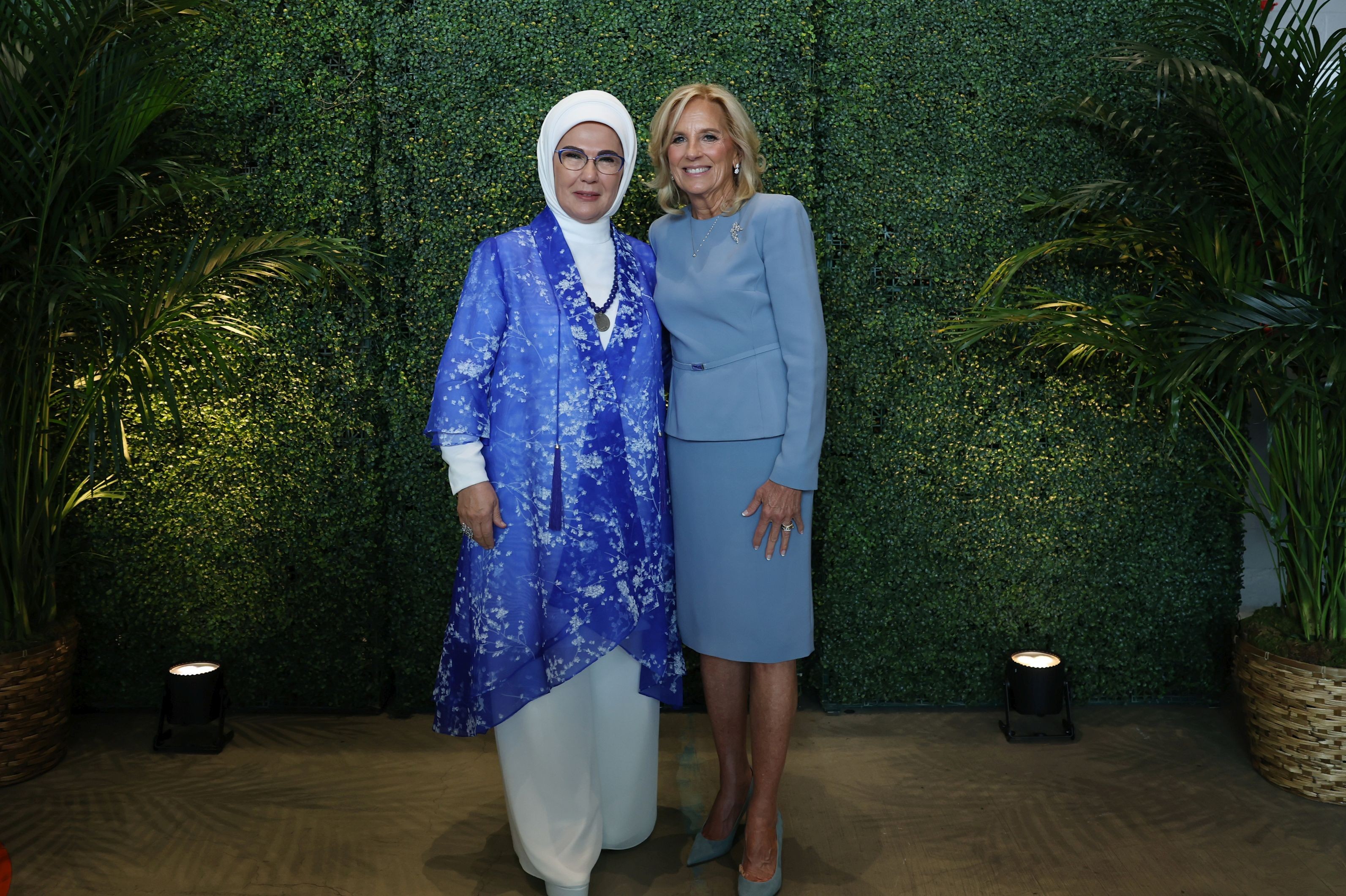 Emine Erdoğan ve Jill Biden