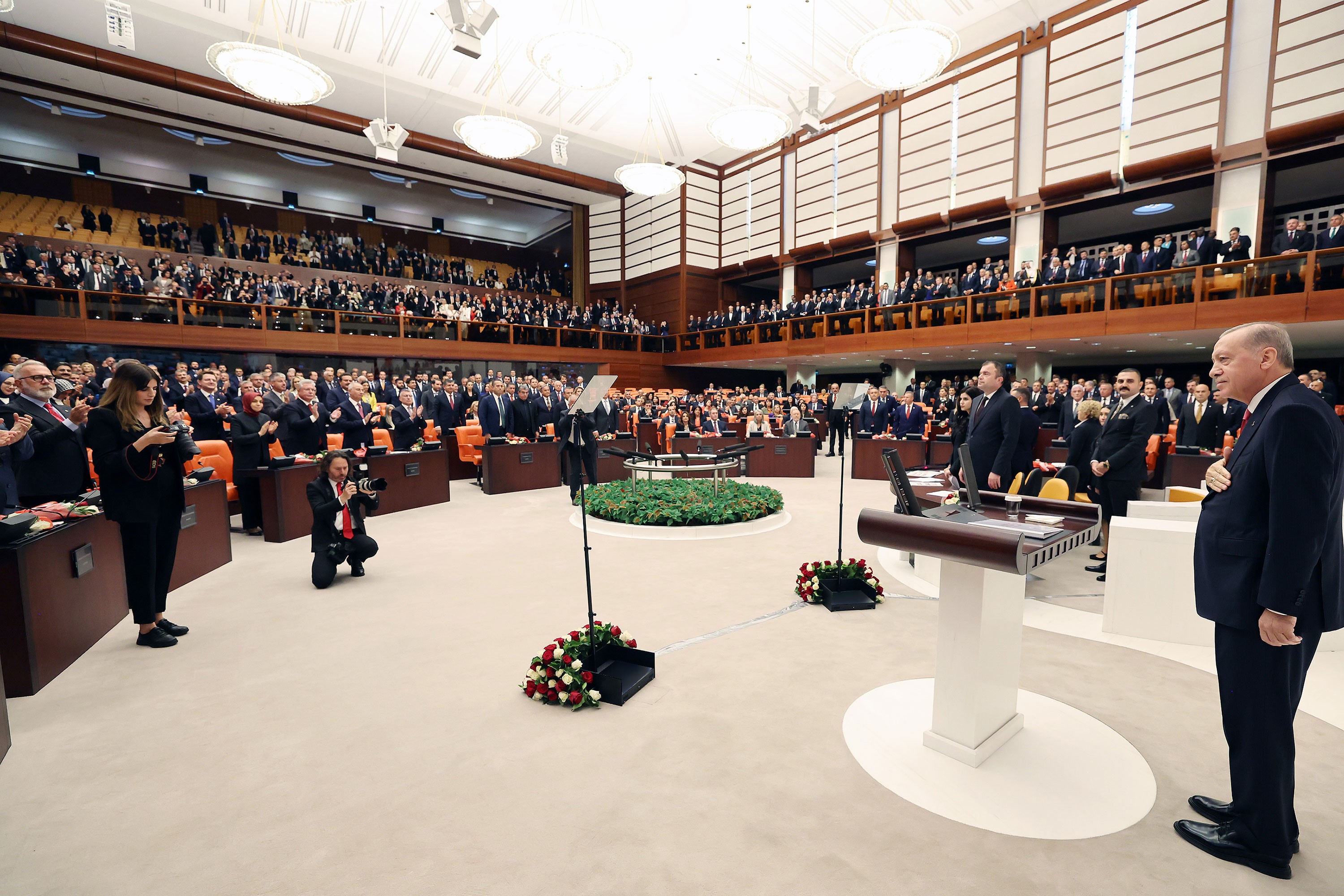 Erdoğan, meclis açılışında konuşurken