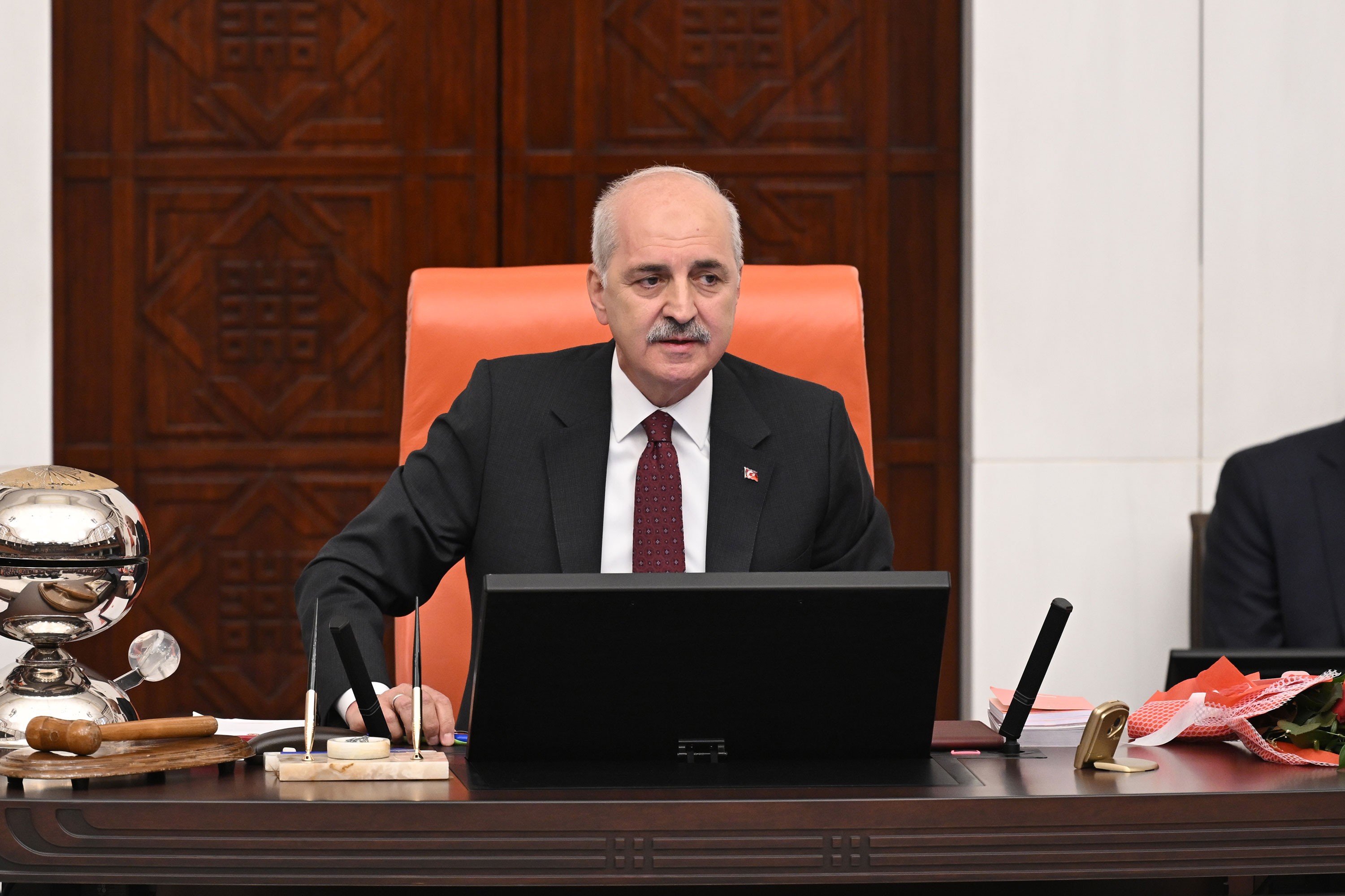 Numan Kurtulmuş, Meclis açılışında konuşurken