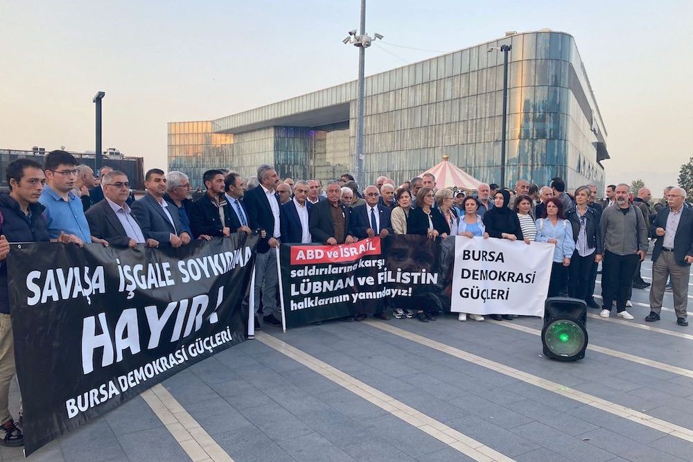 Bursa Demokrasi Güçleri'nin yaptığı eylem.