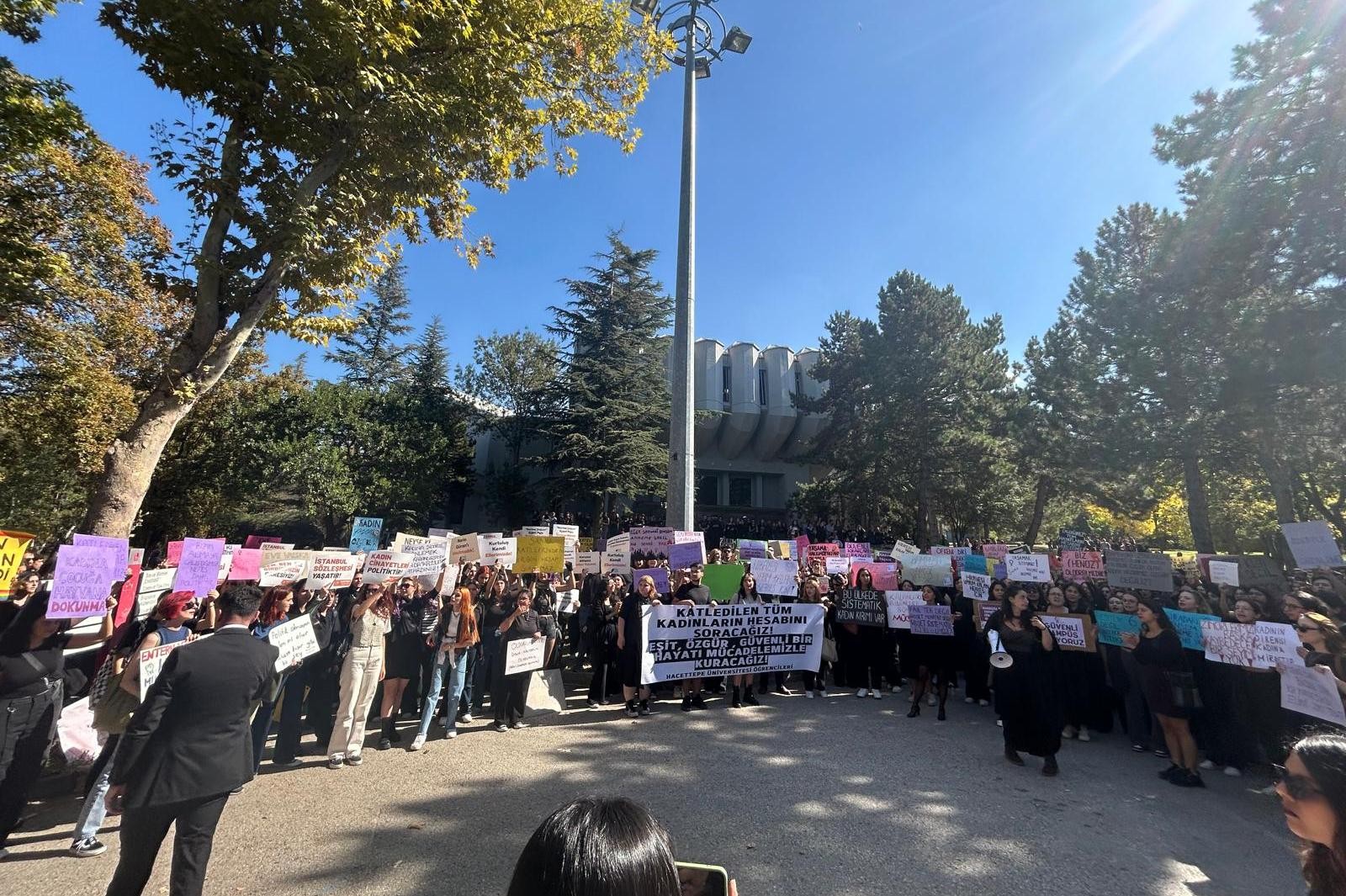 Hacettepe Üniversitesi kadın cinayeti protestosu