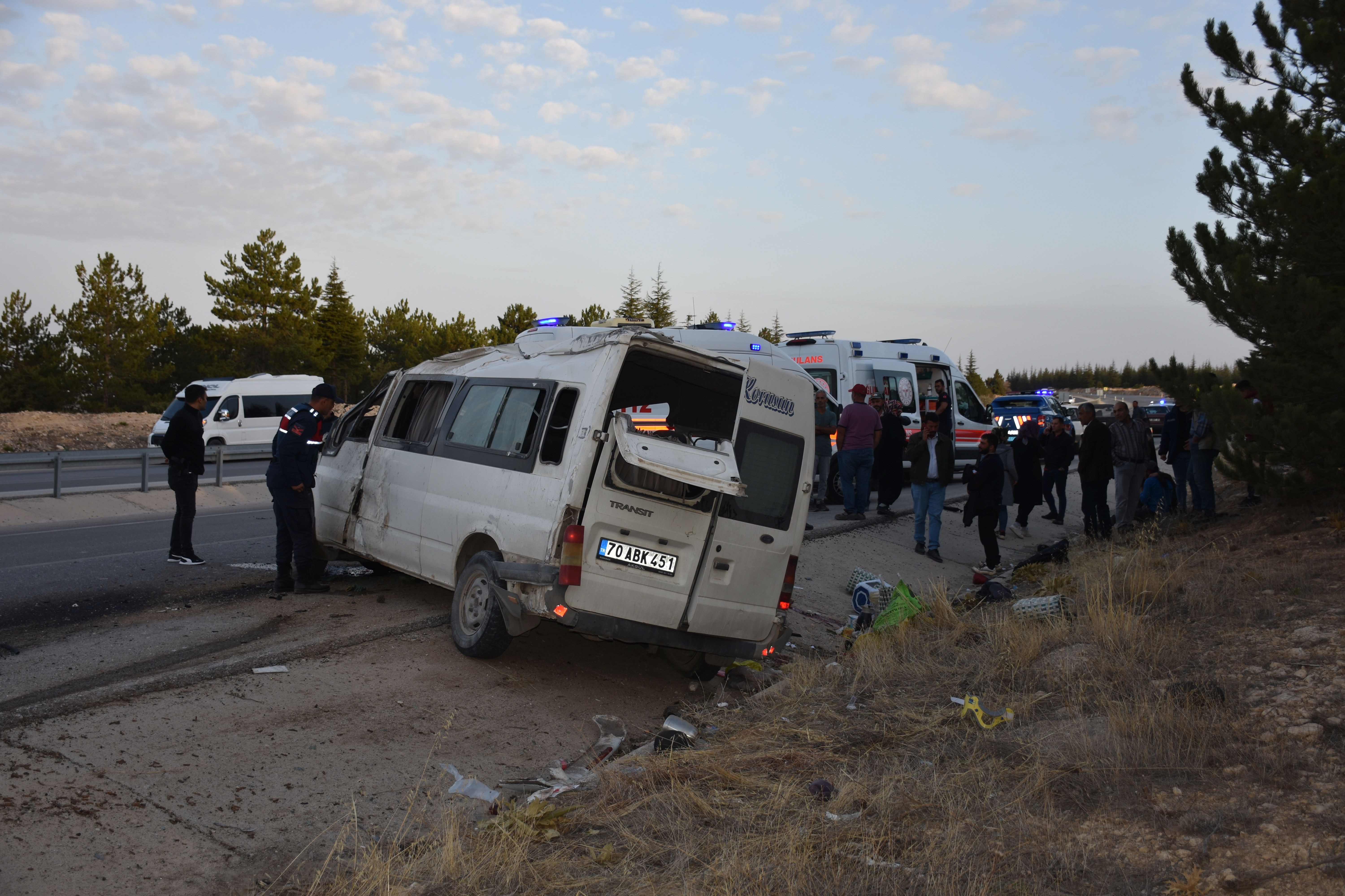 Karaman'da kaza yapan işçi servisi