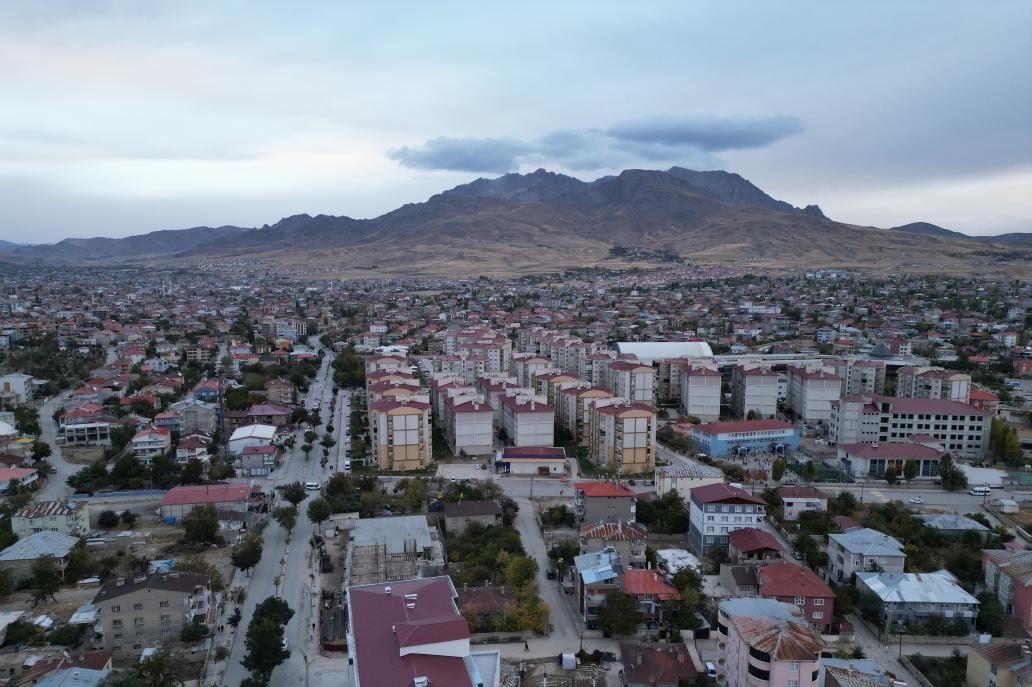 Van'da deprem sonrası yerleşim