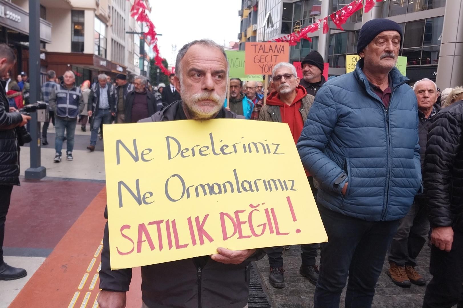 Trabzon'da madenlere karşı yapılan miting