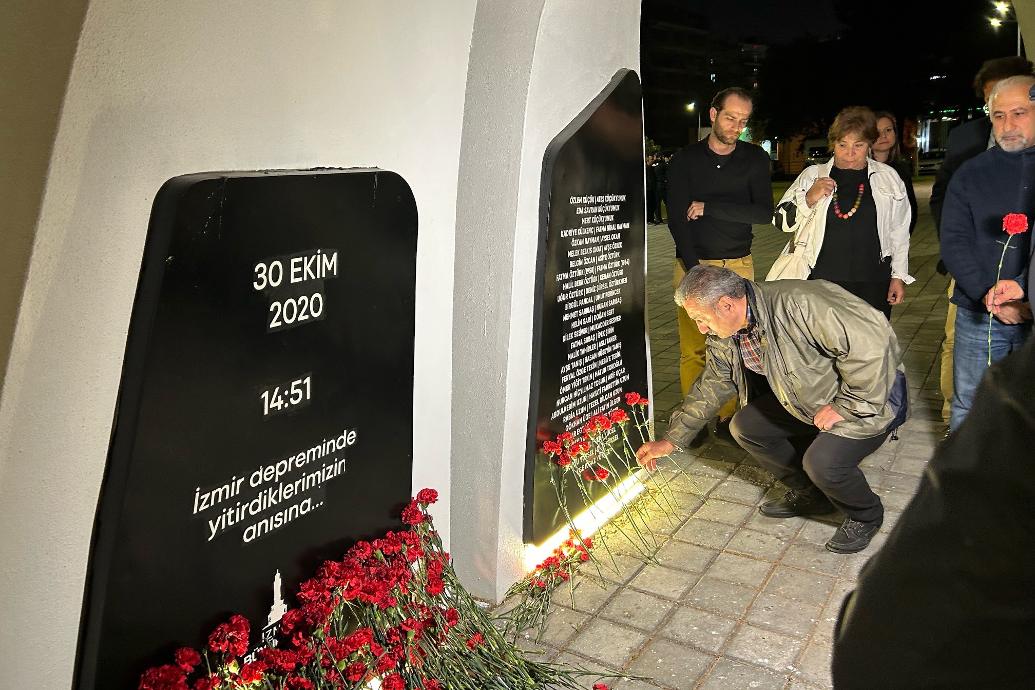 izmir depremi anması 