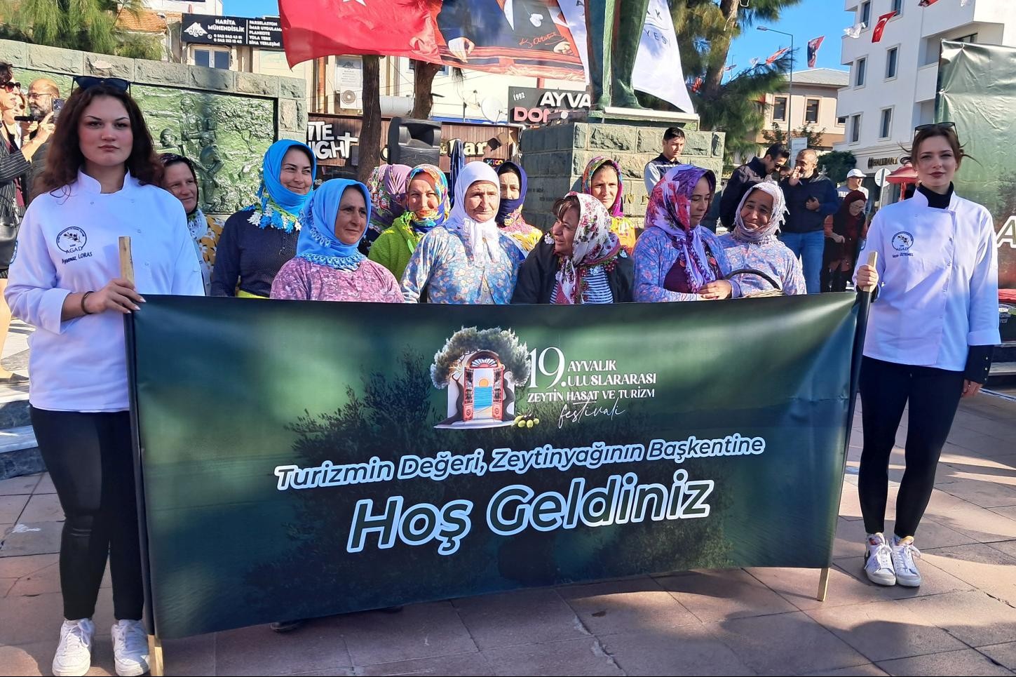 Ayvalık Zeytin Hasat Festivali başladı