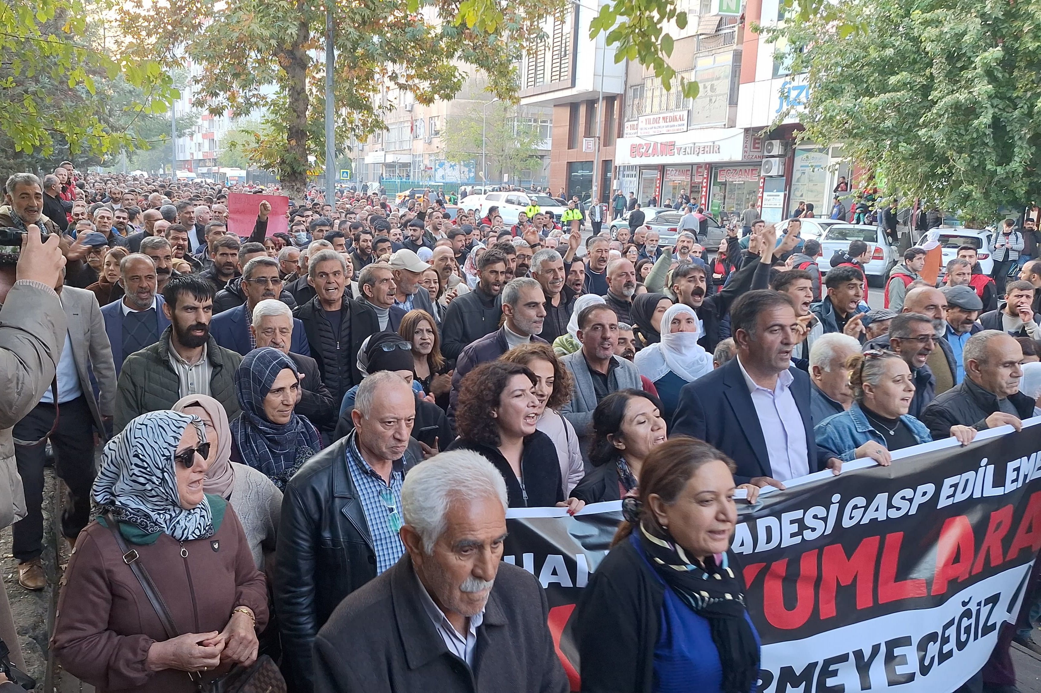 Diyarbakır'da kayyım protestosu