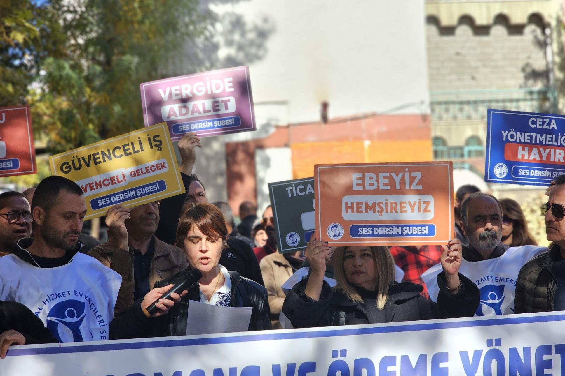 Dersim'de  aile hekimlerinin iş bırakma eylemi