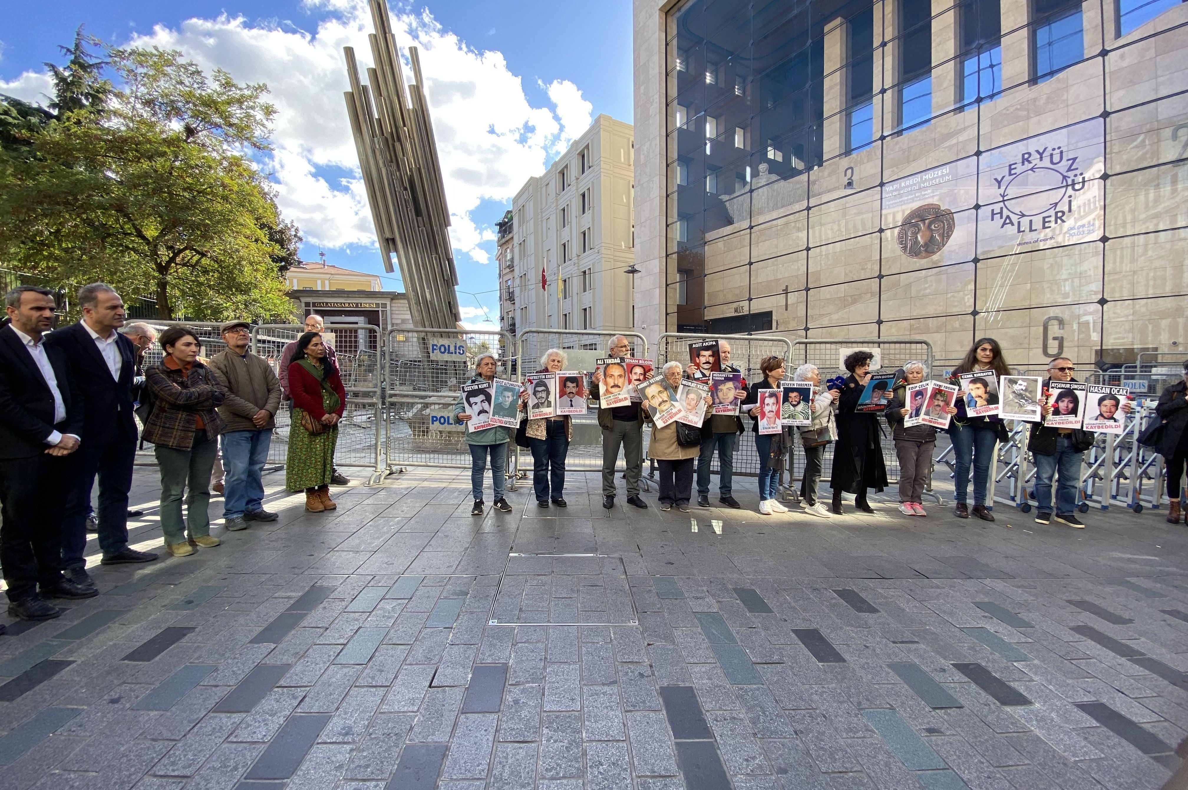 cumartesi anneleri eylemine milletvekilleri de katıldı