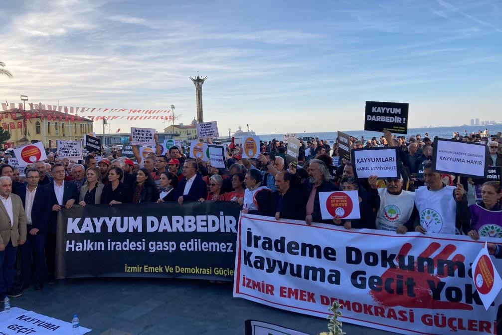 İzmir Emek ve Demokrasi güçleri kayyım protestosu