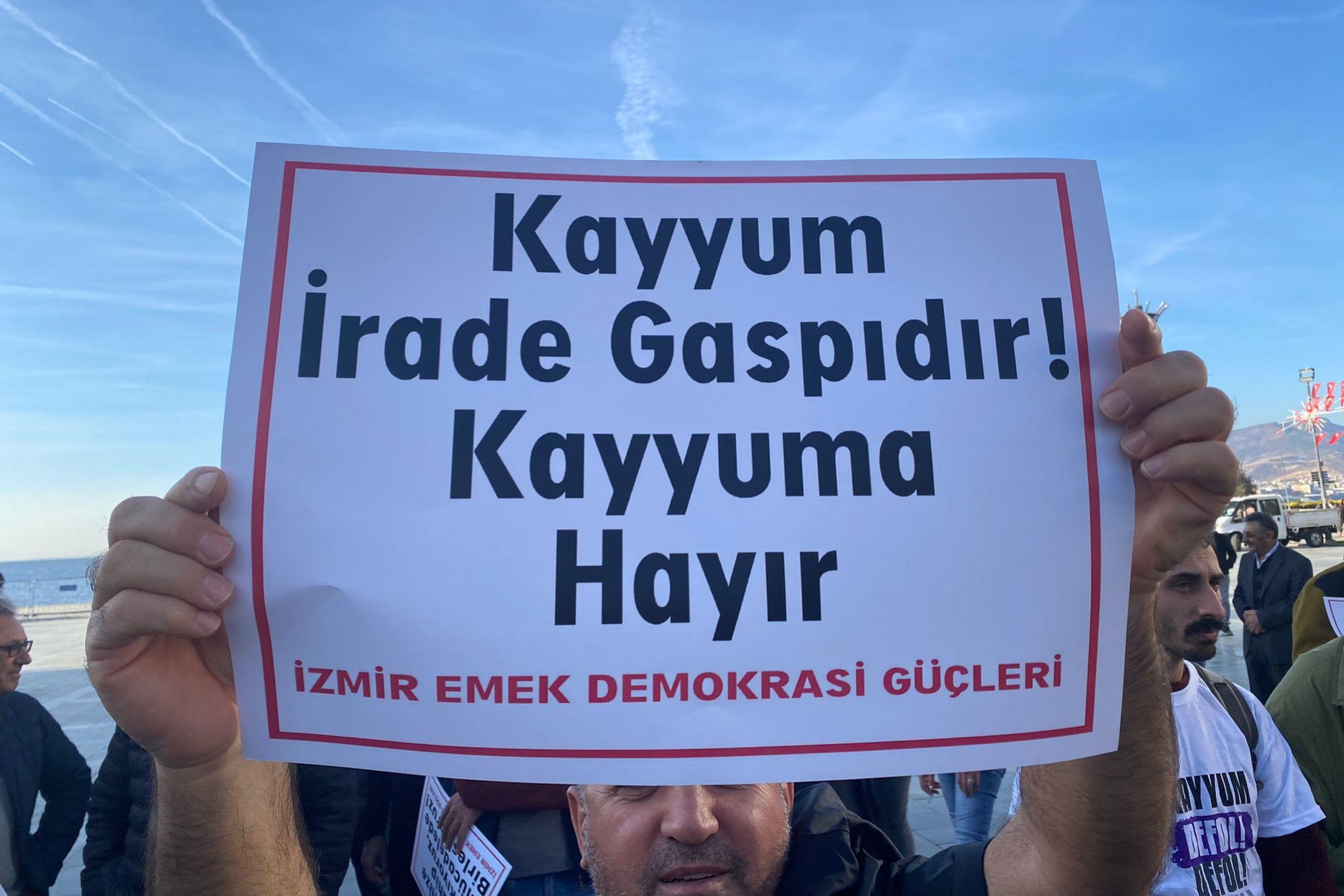 İzmir Emek ve Demokrasi güçleri kayyım protestosu