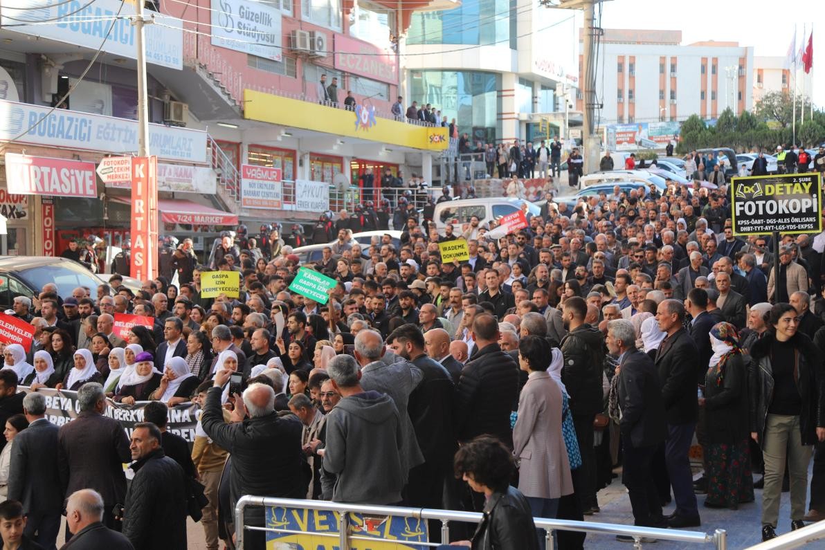 Mardin'de kayyım protestosu