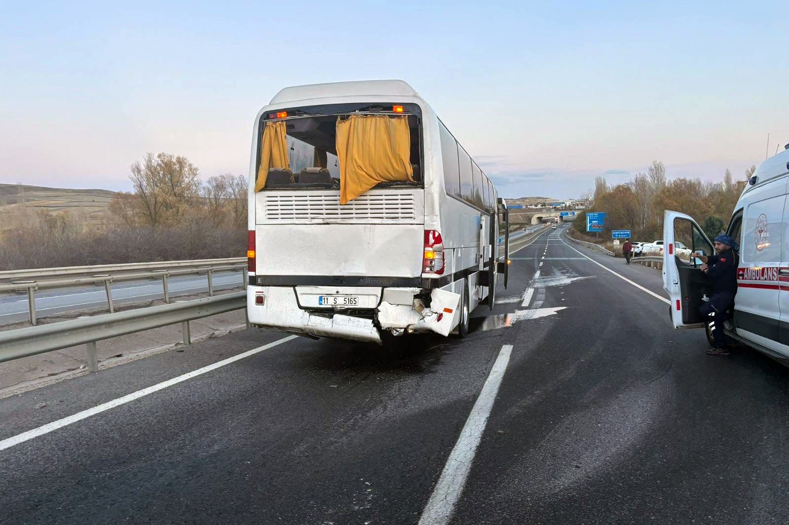 Kaza yapan işçi servisi