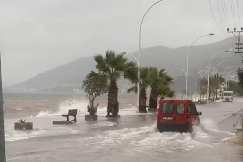 Bursa'da yağış ve fırtına 