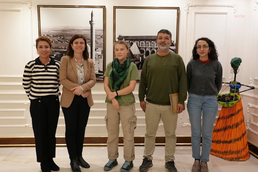 Diyarbakır Büyükşehir Belediyesi çevre savunucusu Greta Thunberg’i ağırladı.