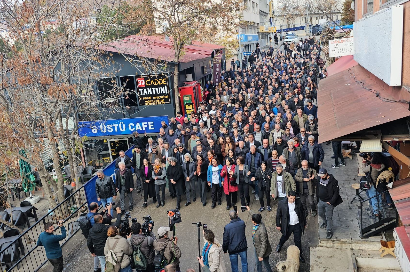 Dersim'de kayyımlara karşı ortak yürüyüş