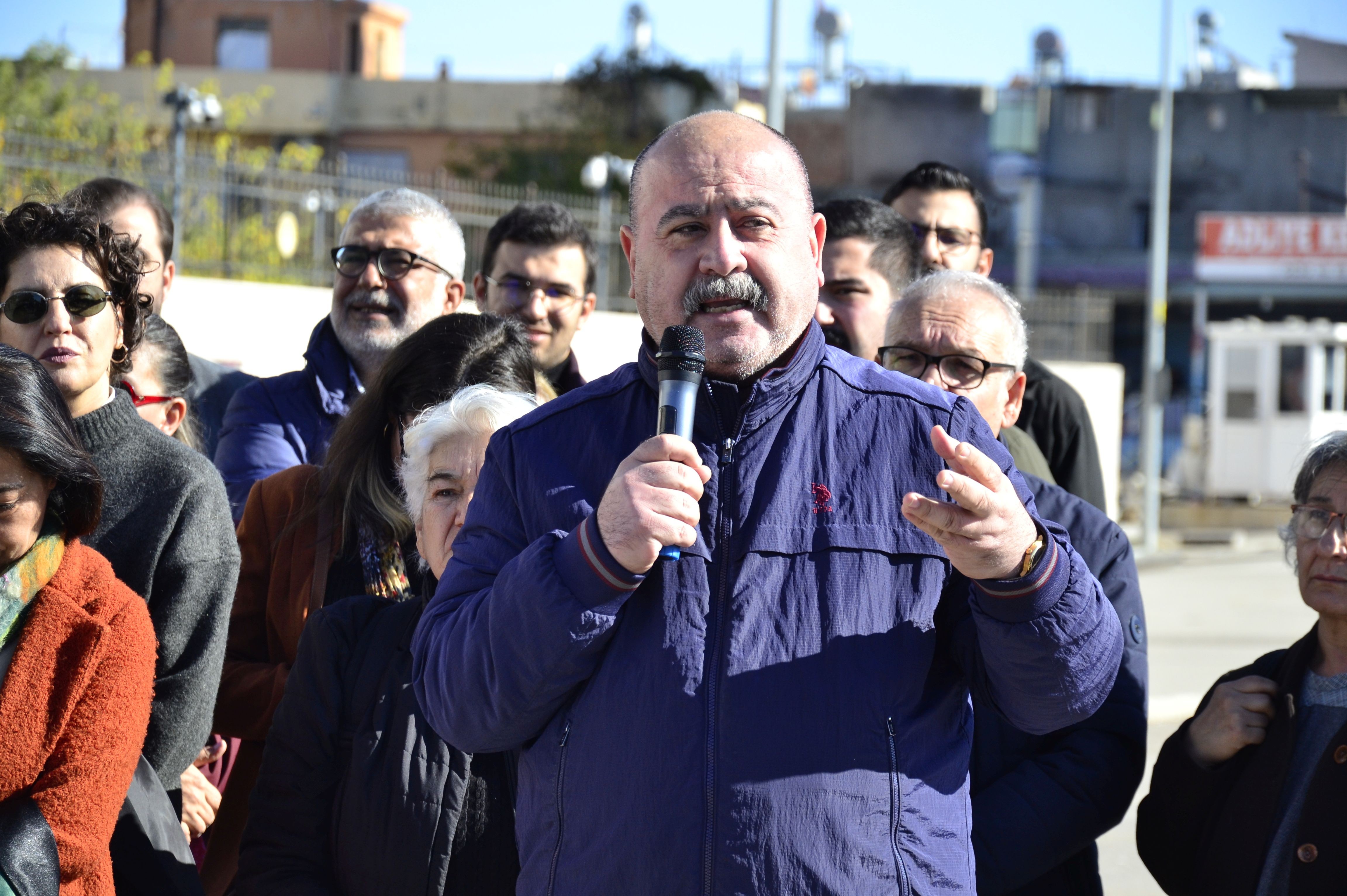 Adana'da avukatlar açıklama yaptı