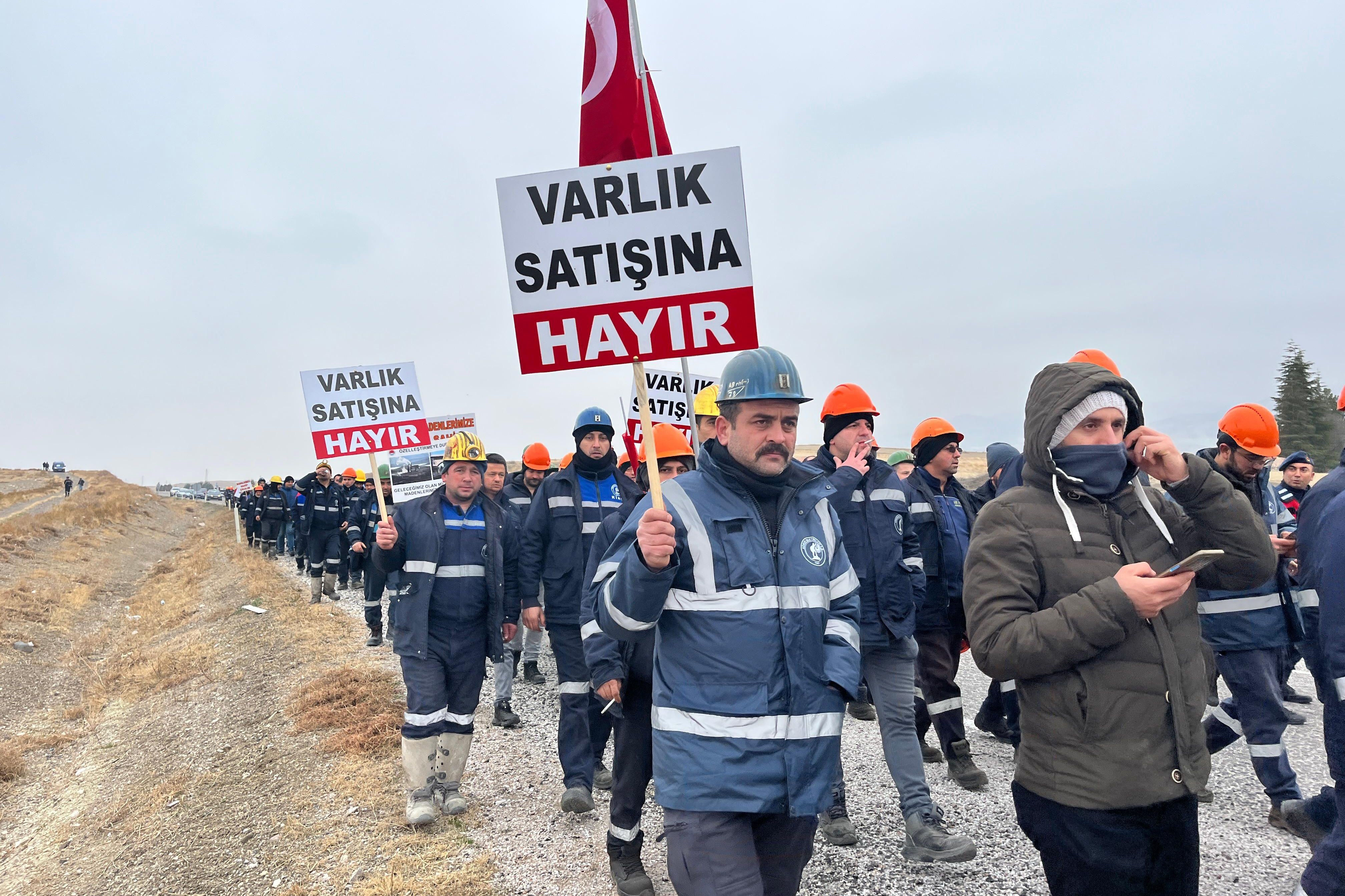 Ankaraya Yürüyen Çayırhan Termik santrali ve maden işçileri