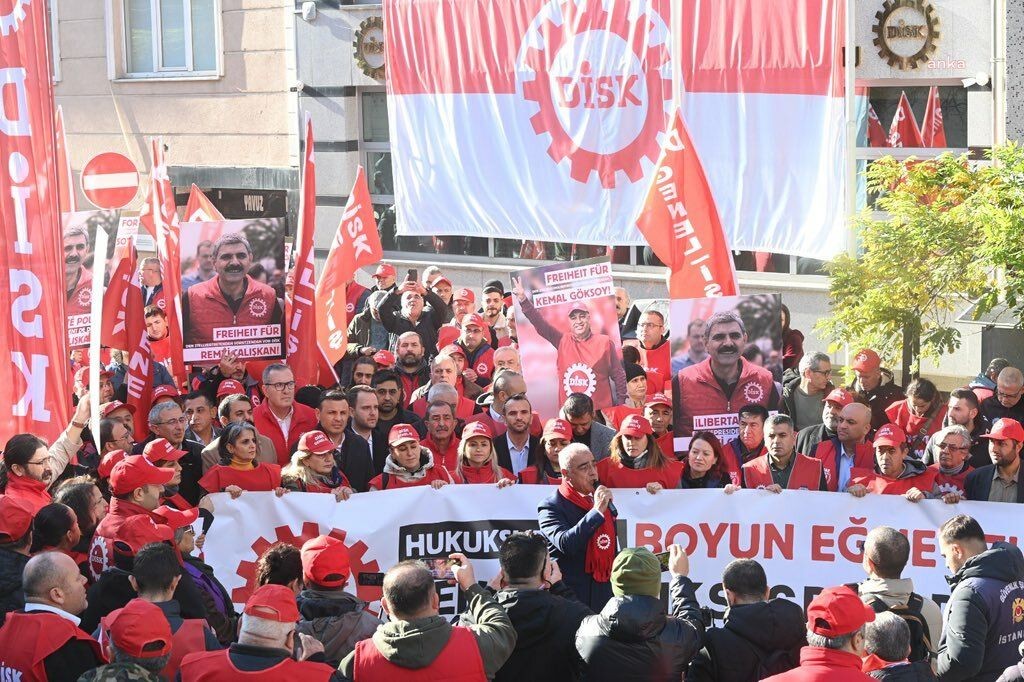 DİSK'ten tutuklamalara tepki: Demokrasi mücadelesinin sesi susturulamaz