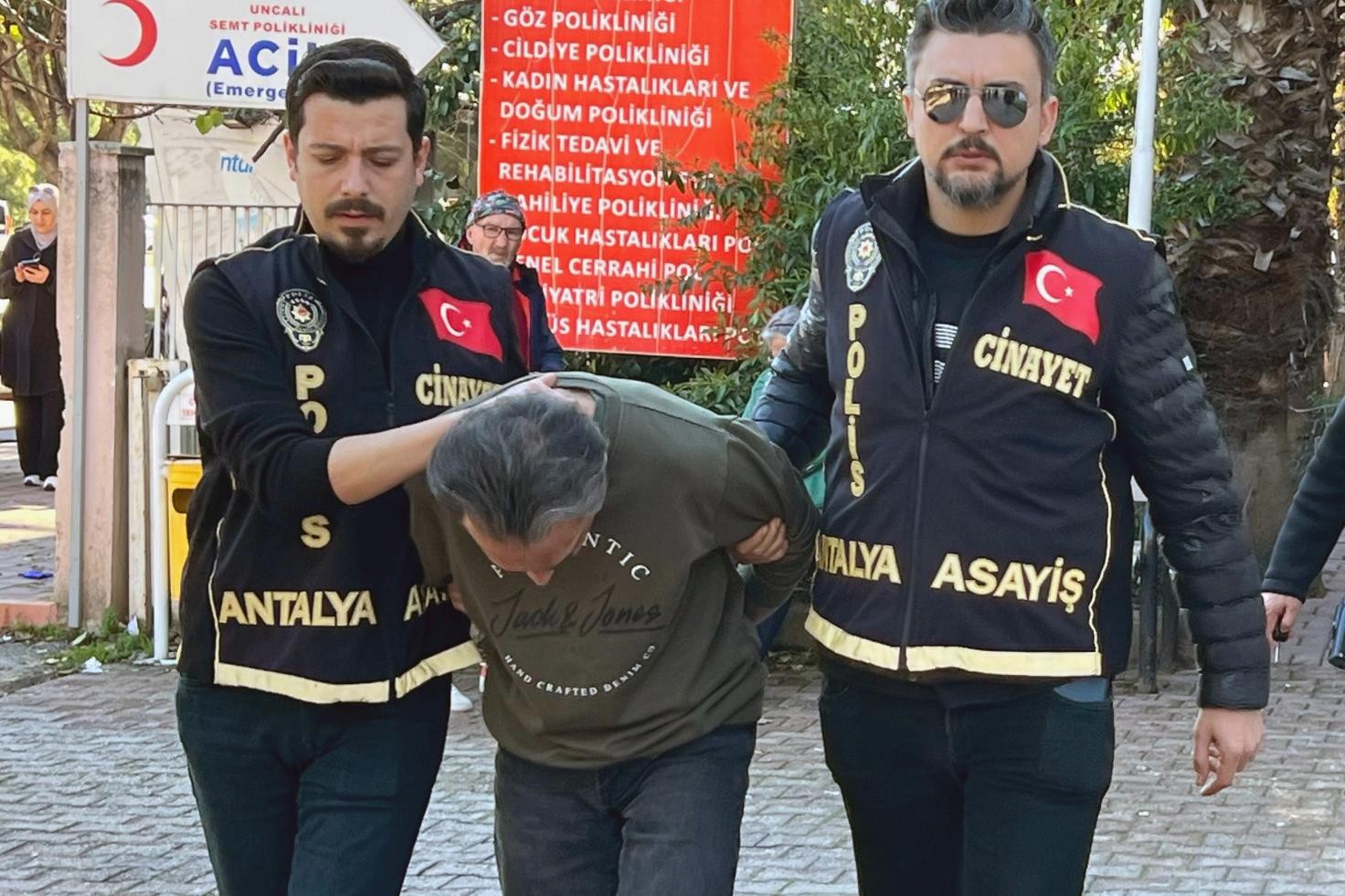 Boşandığı kadını yakarak ağır yaralayan Gürhan Üzer 