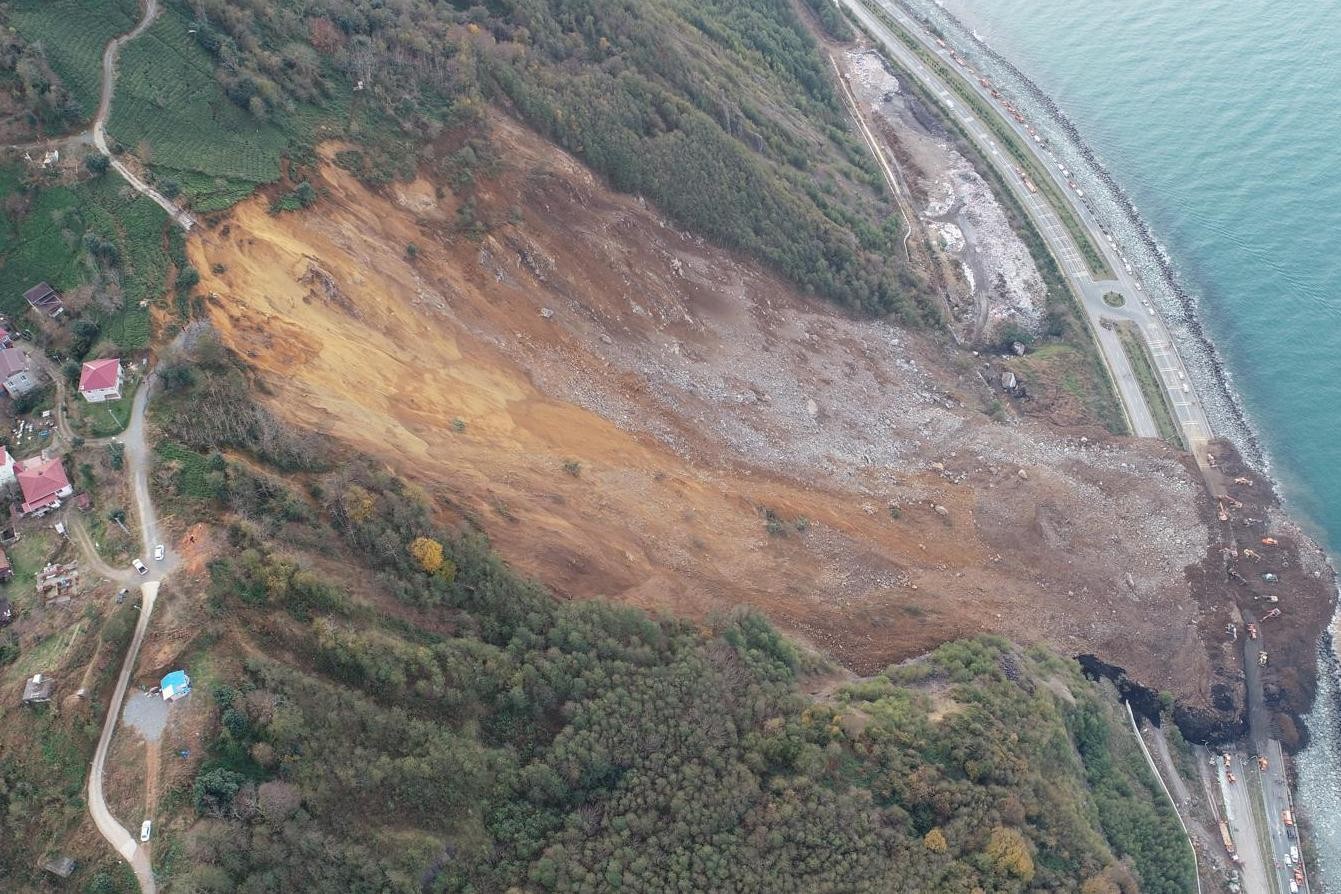 Artvin'de yaşanan heyelan