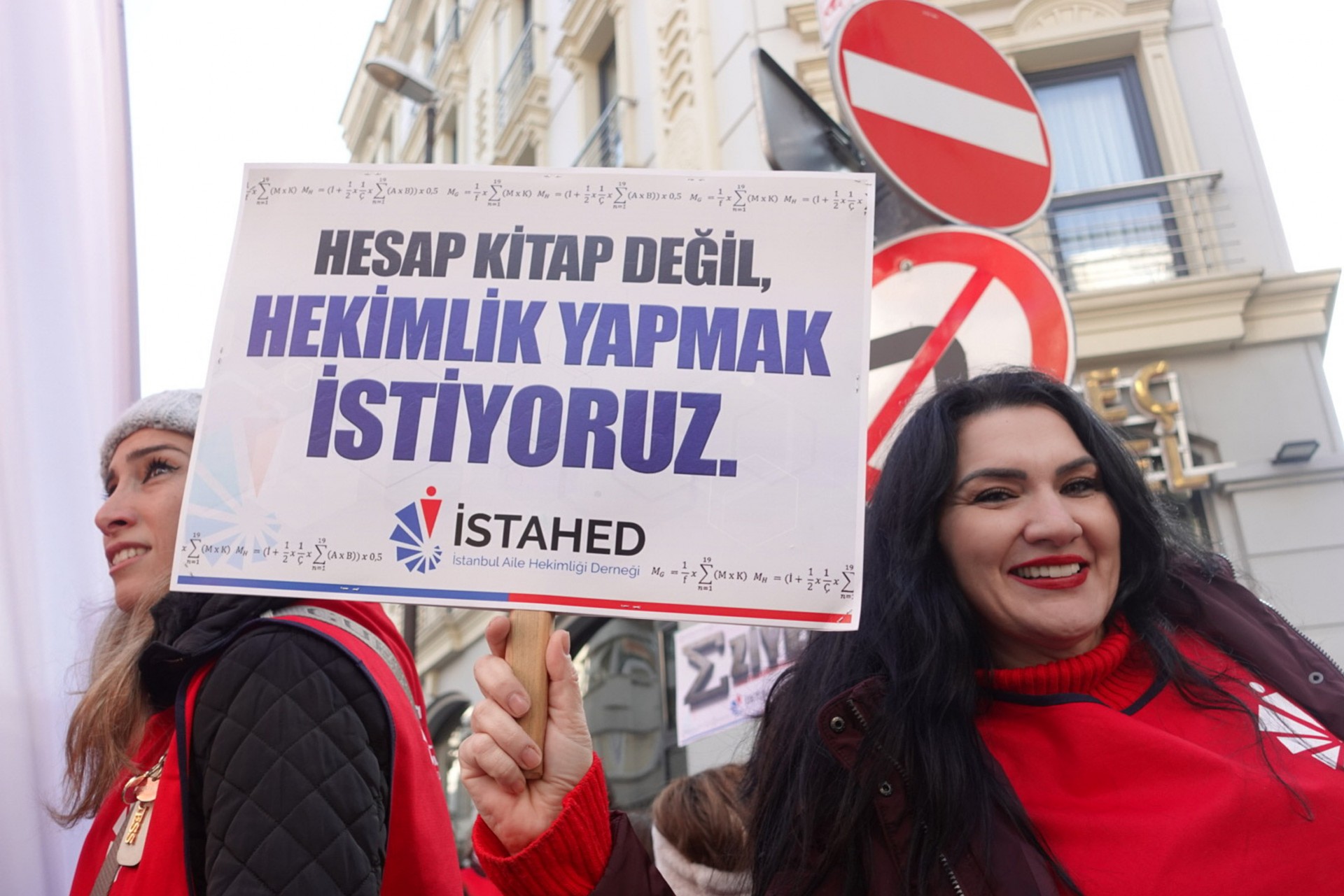 Aile hekimleri iş bırakma eylemi İstanbul açıklaması