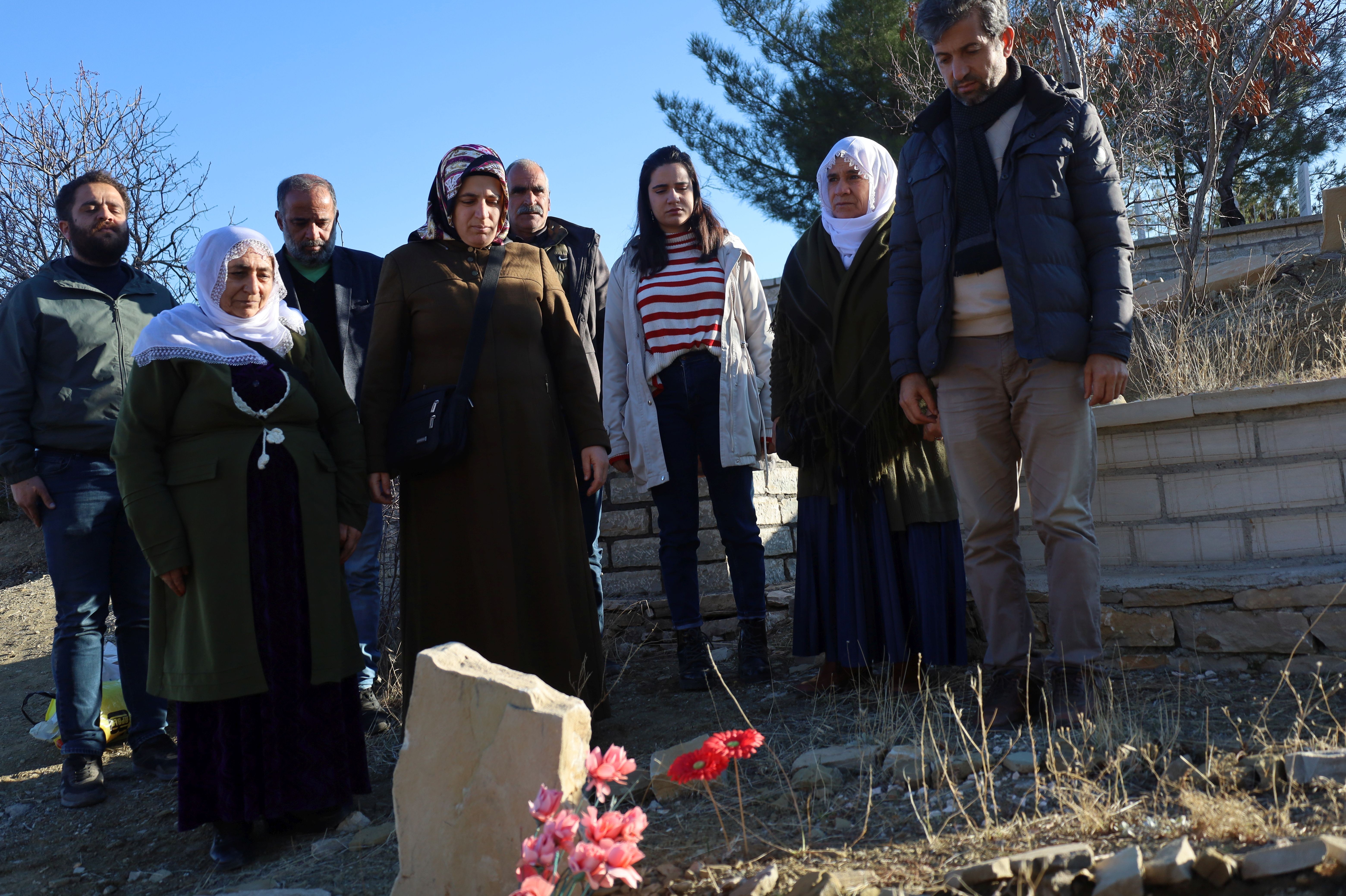 Sur'da katledilen Rozerin Çukur anıldı