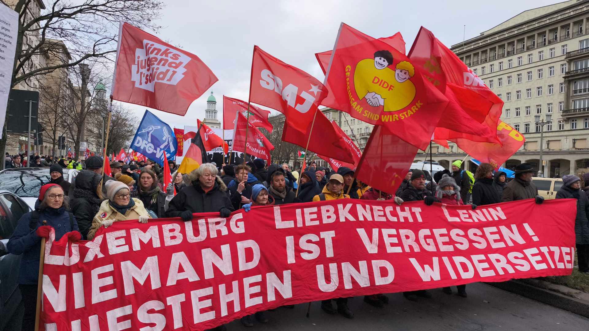 Rosa Luxemburg ve Karl Liebnecht Almanya'da anıldı