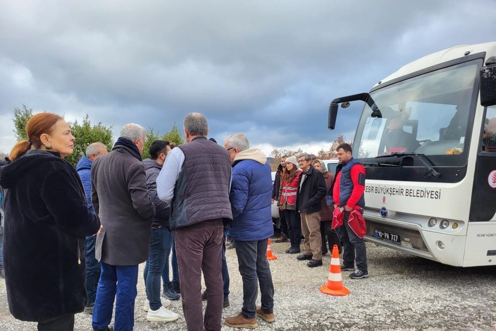 Halkın katılım toplantısına gidiş jandarma tarafından yol kesilerek engellendi