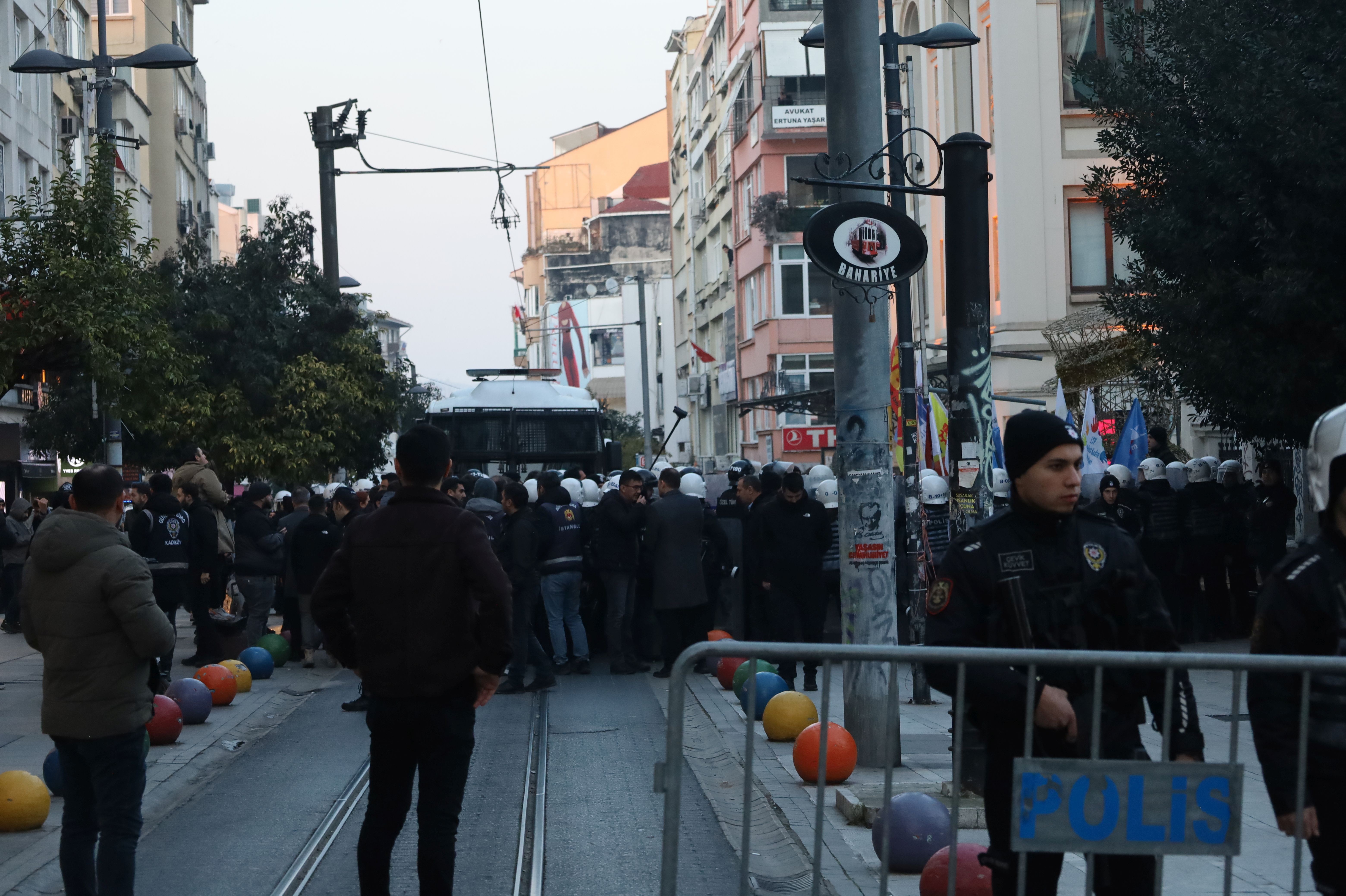 Kadıköy'de eyleme polis müdahale etti